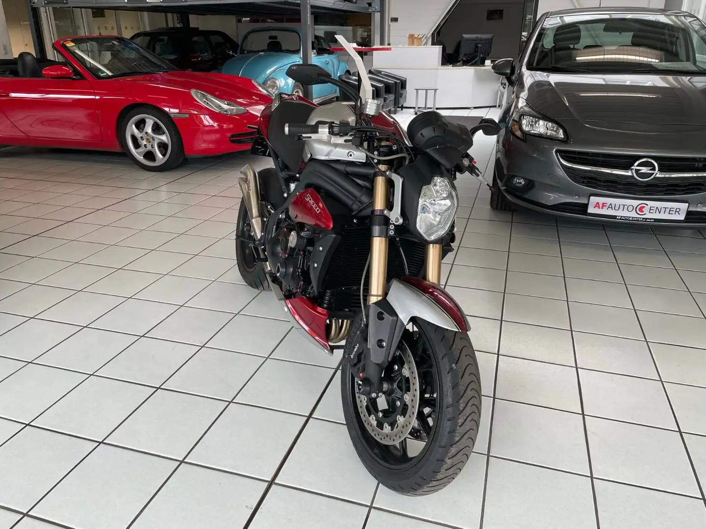 Triumph Speed Triple 1050 600 Km*Neuwertiger Zustand Rouge - 2