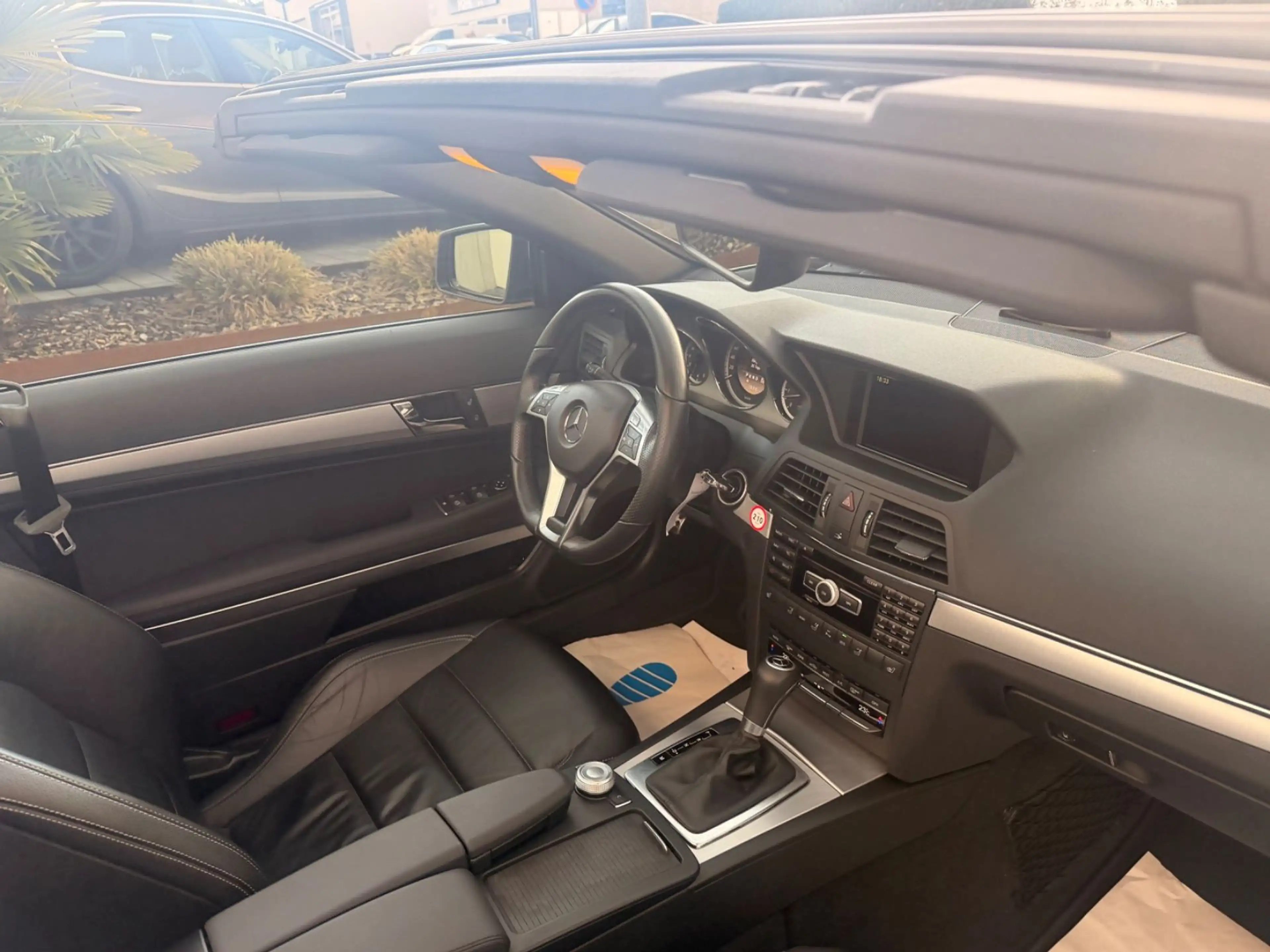 Mercedes-Benz E 350 CDI Cabrio Avantgarde AMG Paket — photo 12