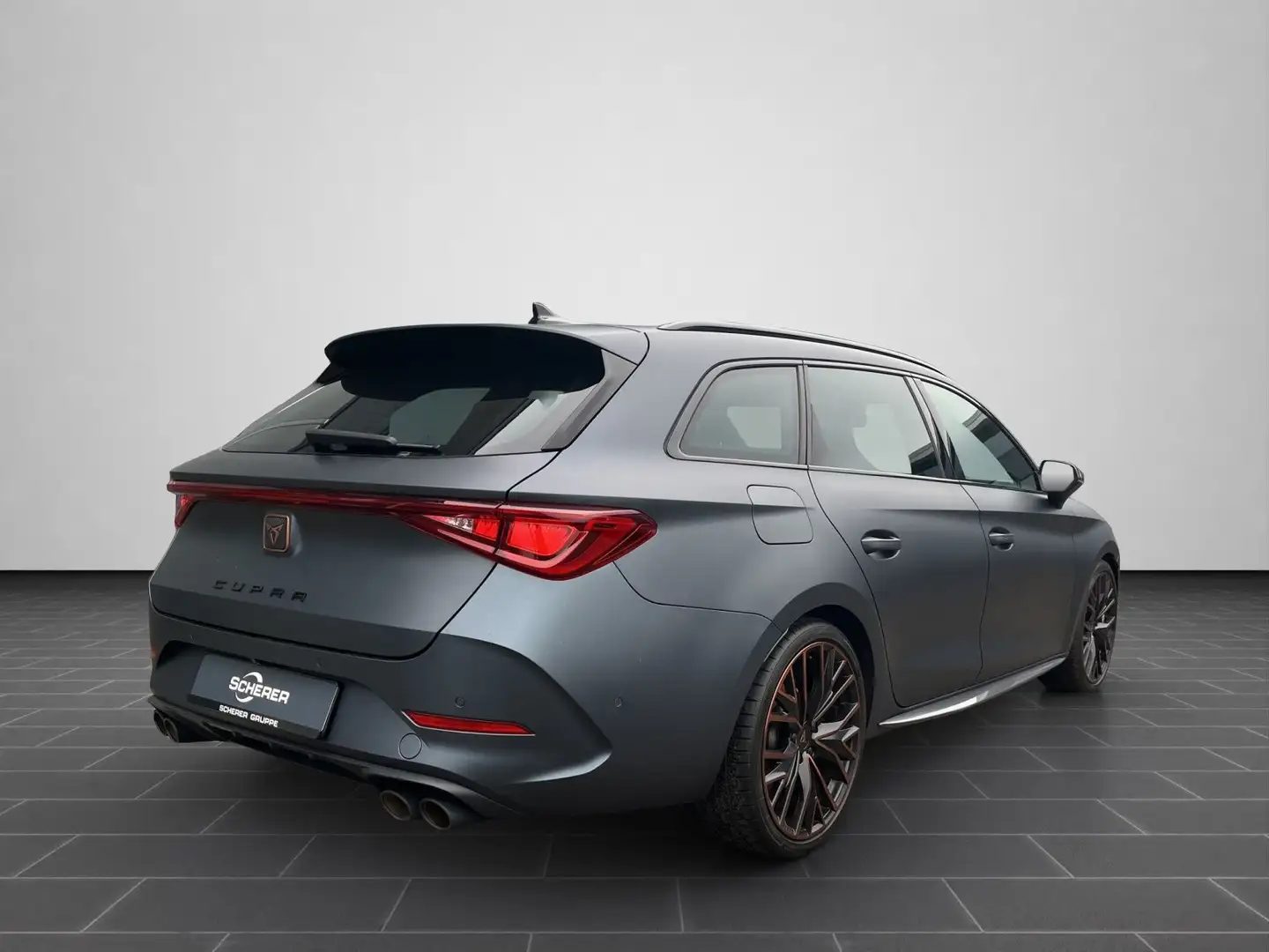 CUPRA Leon Sportstourer VZ 2.0 TSI DSG 4Drive Brembo F Grau - 2