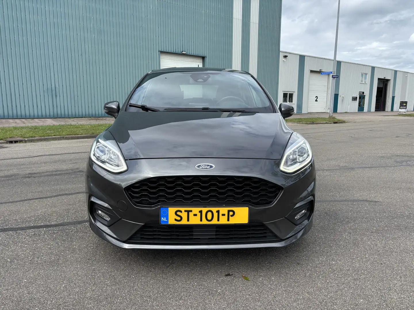 Ford Fiesta 1.0i EcoBoost ST-Line 5-Deurs 6-bak 100 PK. Grigio - 2