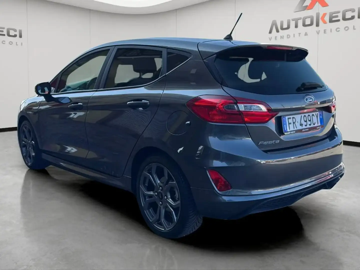 Ford Fiesta Fiesta 5p 1.0 ecoboost ST-Line 125cv Gris - 2