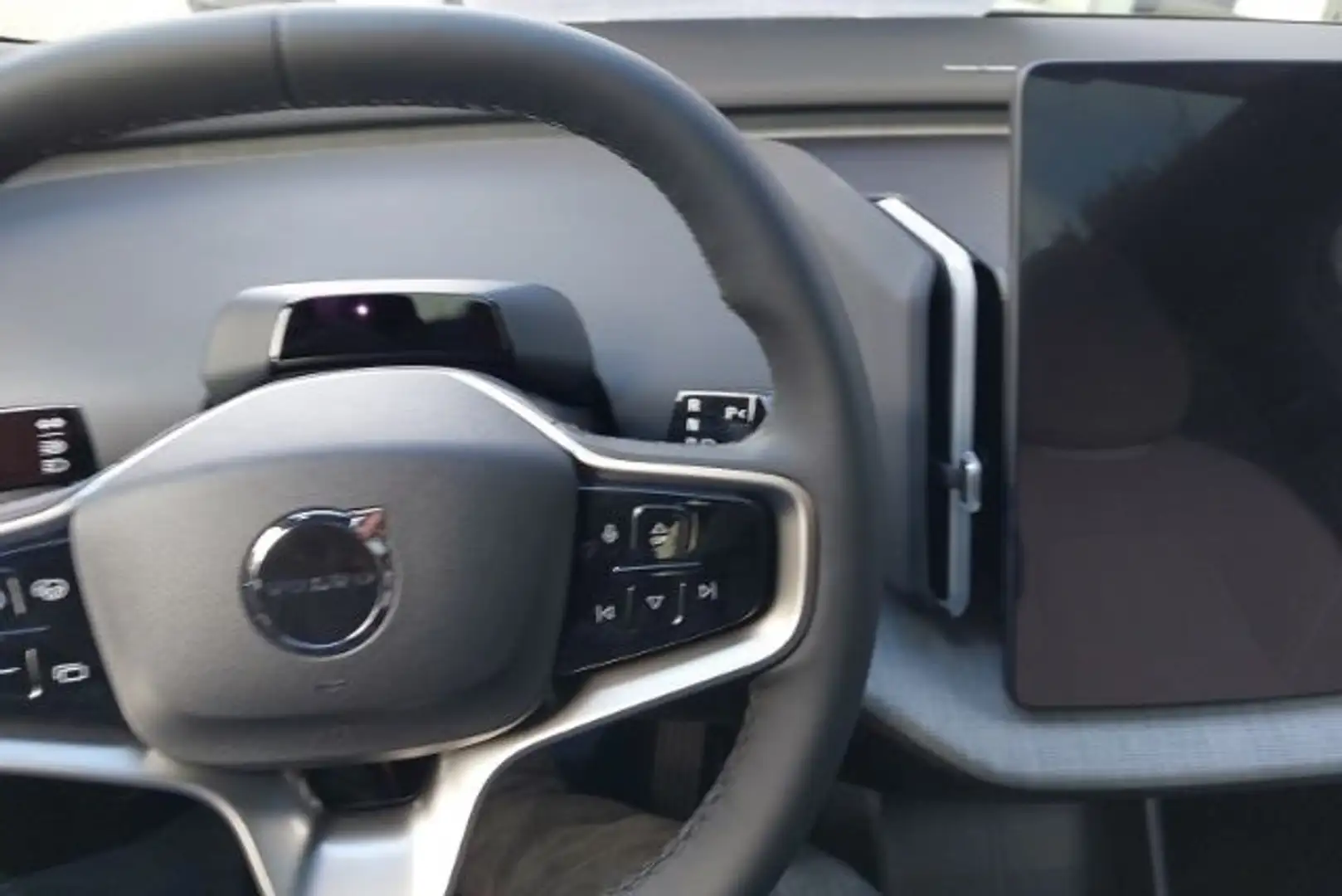 Volvo EX30 Ultra 2WD Pure Electric Noir - 2