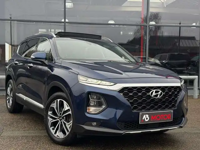 Hyundai SANTA FE 2.2CRDi 4WD H-TRAC 200CV CUIR PANO GPS DISTRONIC+