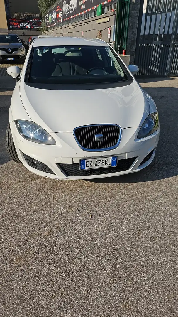 SEAT Leon 1.6 TDI CR DPF Style Bianco - 2