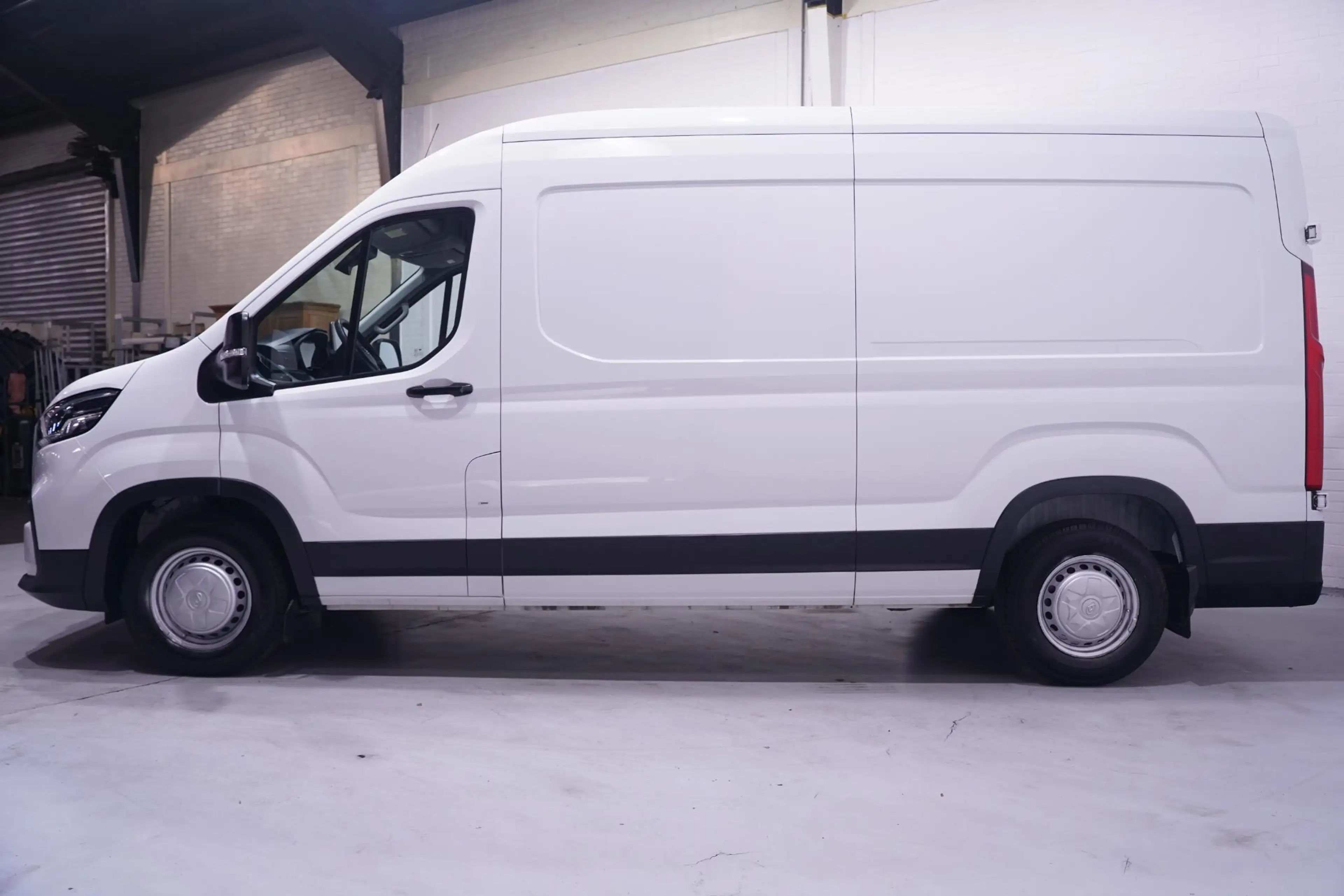 Maxus Deliver 9 2.0 CiT 148 pk L3H2 Airco, Apple Carplay, Camera 2 — photo 7