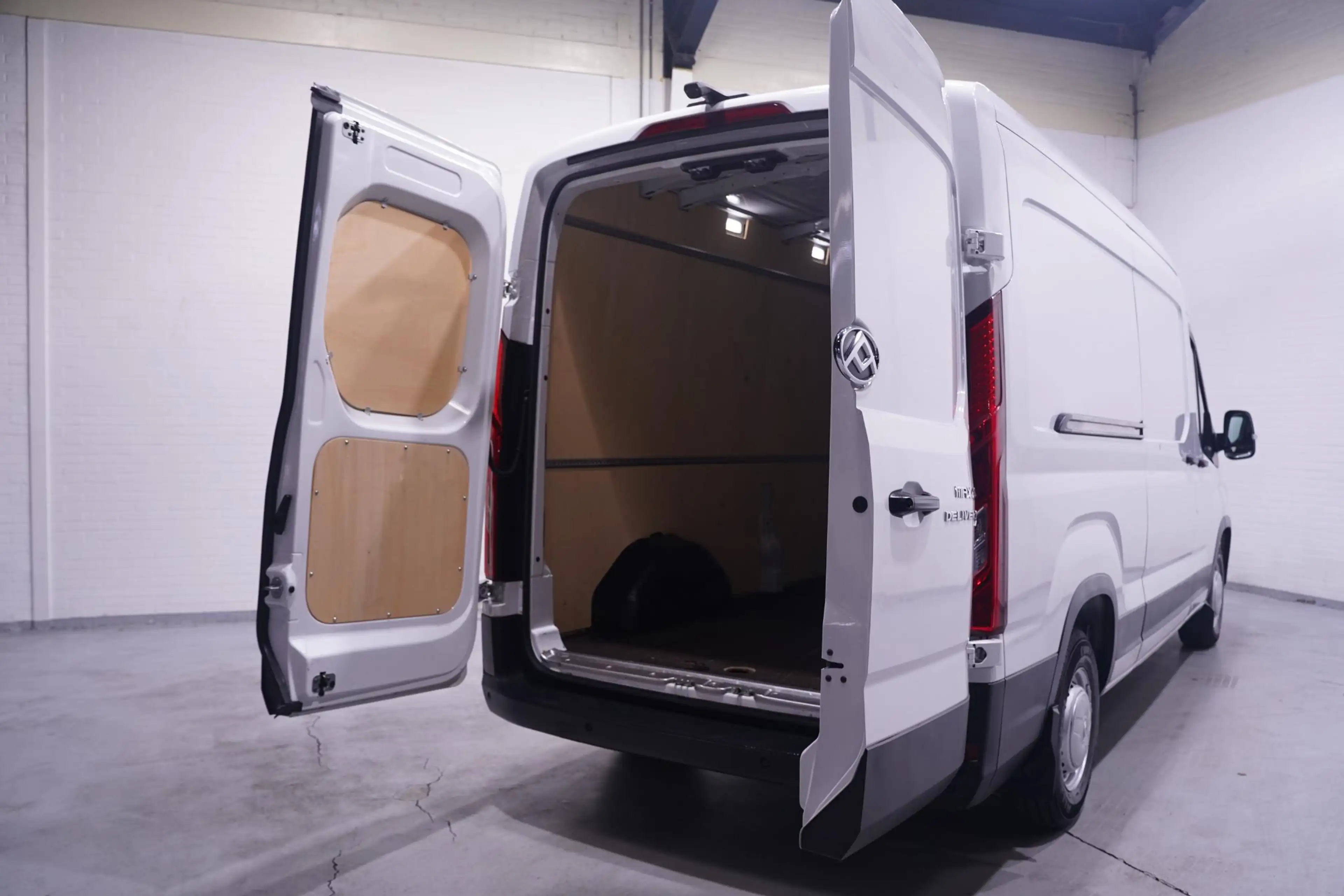 Maxus Deliver 9 2.0 CiT 148 pk L3H2 Airco, Apple Carplay, Camera 2 — photo 13
