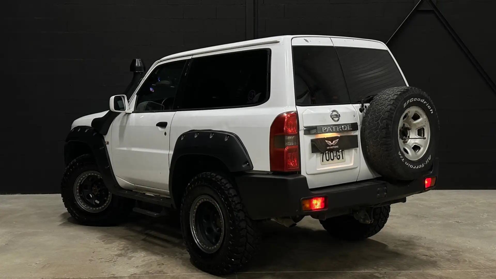 Nissan Patrol Y61 3.0 TDi 4WD 160 CV Blanc - 2