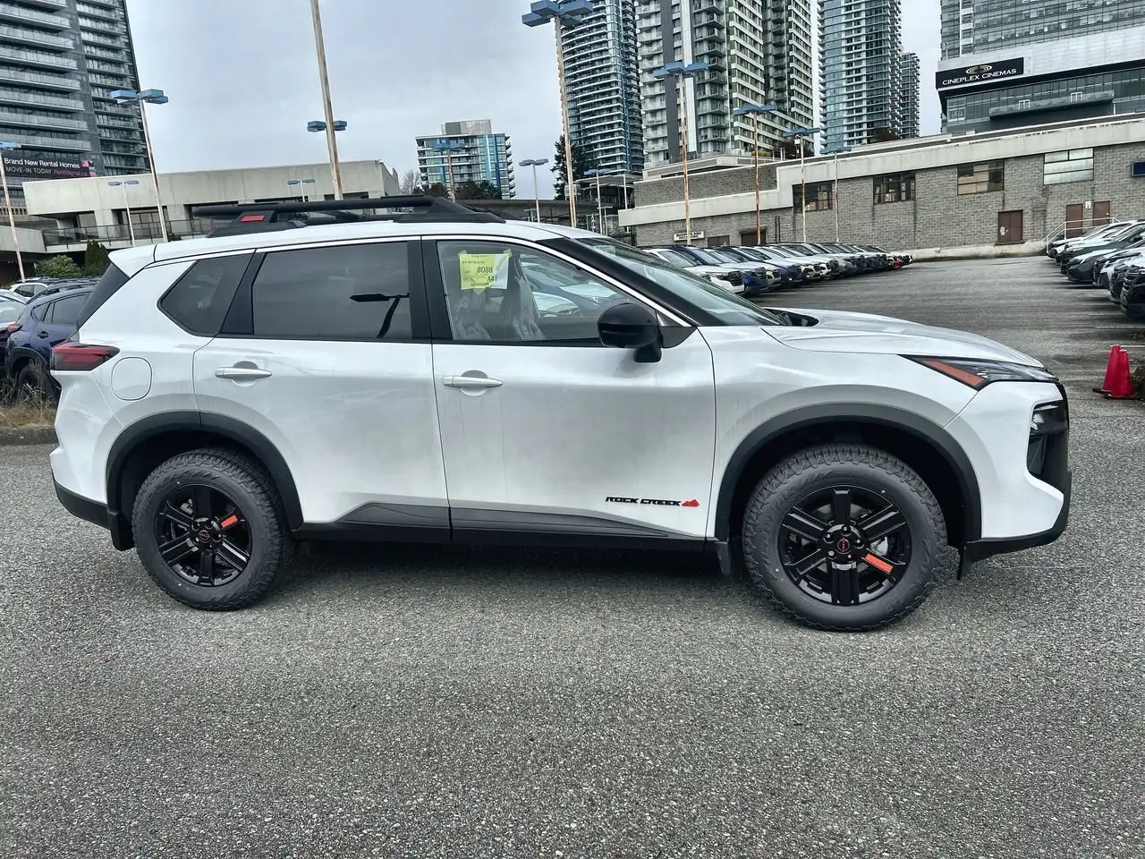 Nissan Rogue снимка Nissan Rogue