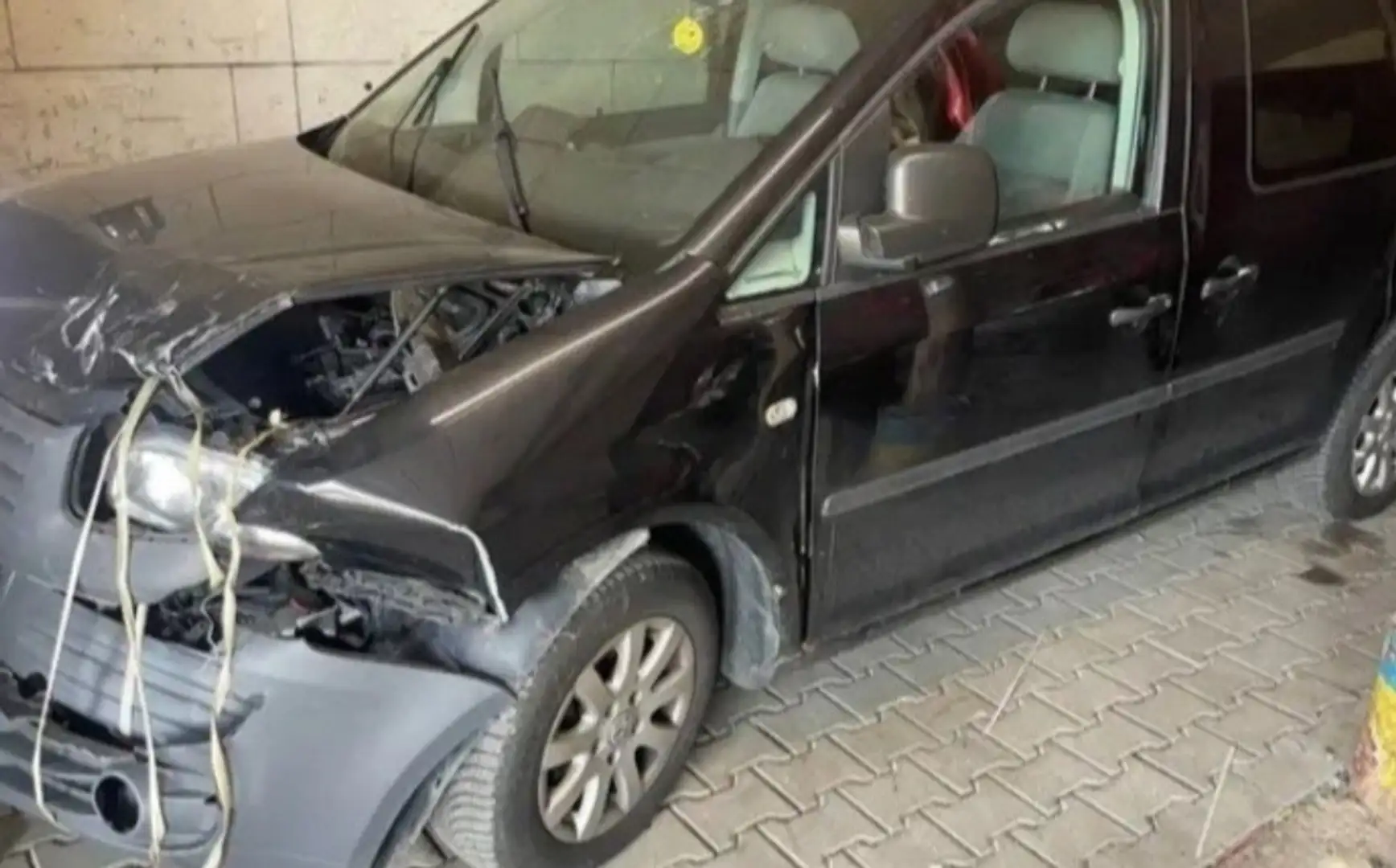 Volkswagen Caddy 1.9 TDI Life maxi  unfallwagen - 2