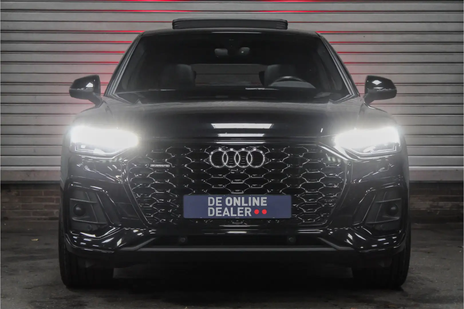 Audi Q5 Sportback 55 TFSIe 367PK S edition |BlackED|Pano|L Zwart - 2
