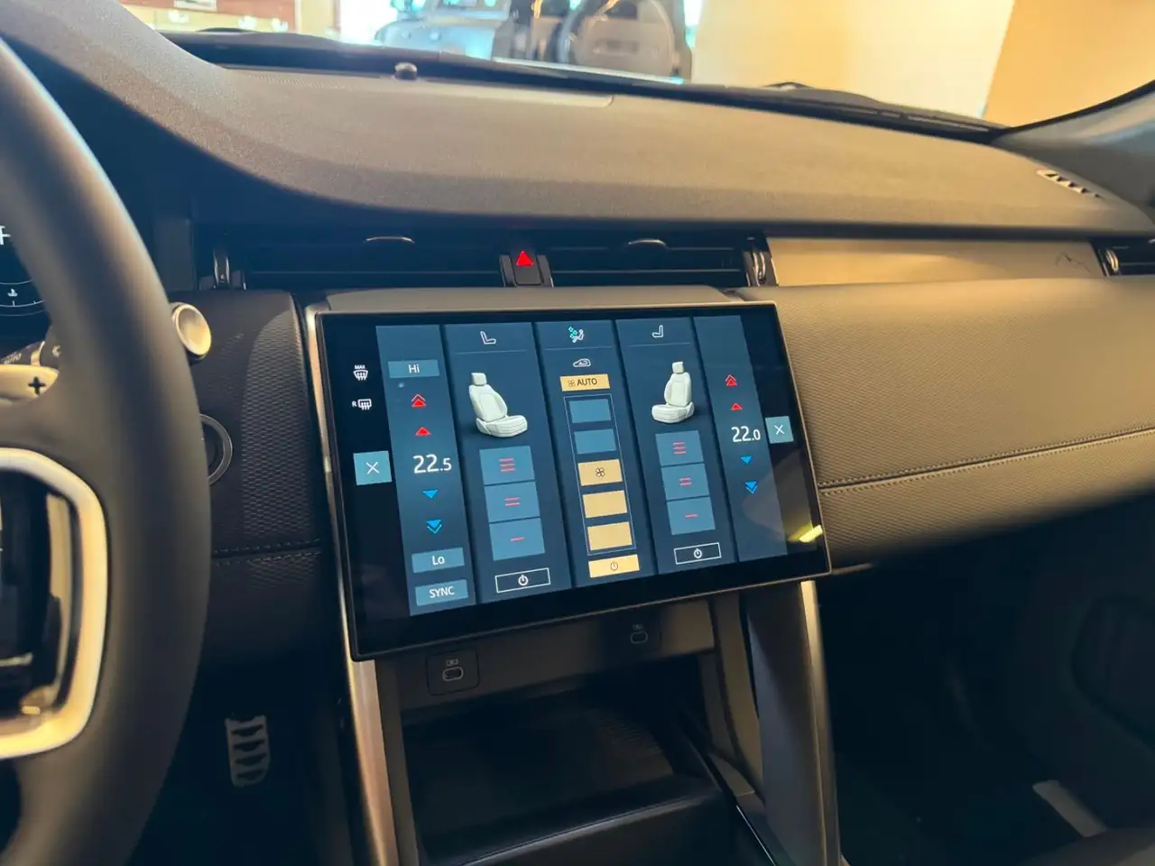 Land Rover Discovery Sport снимка Land Rover Discovery Sport