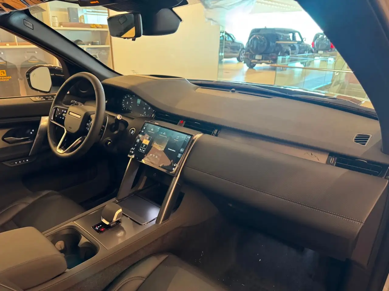 Land Rover Discovery Sport снимка Land Rover Discovery Sport