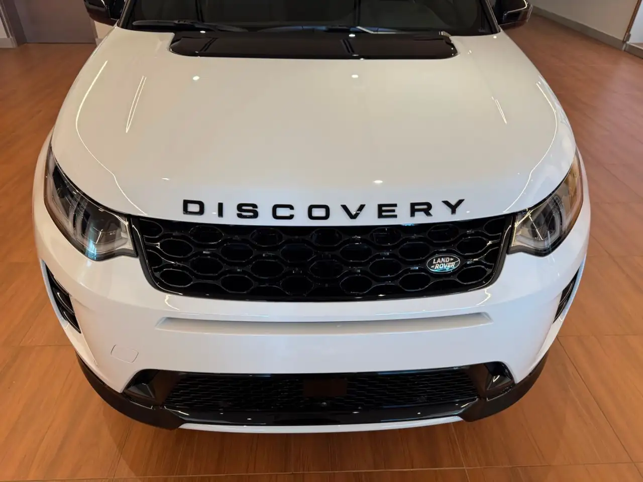 Land Rover Discovery Sport снимка Land Rover Discovery Sport