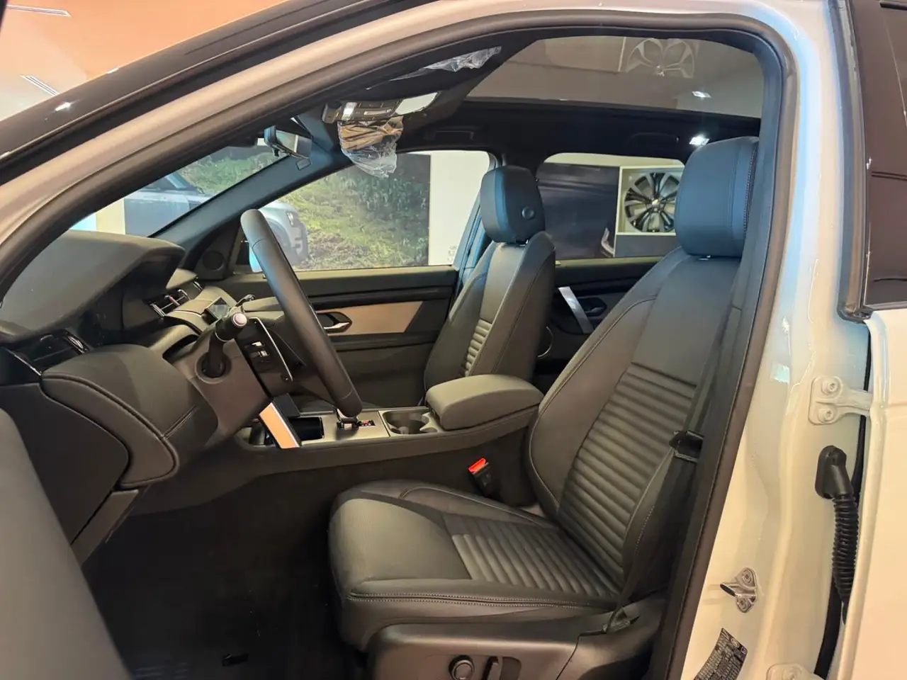 Land Rover Discovery Sport снимка Land Rover Discovery Sport