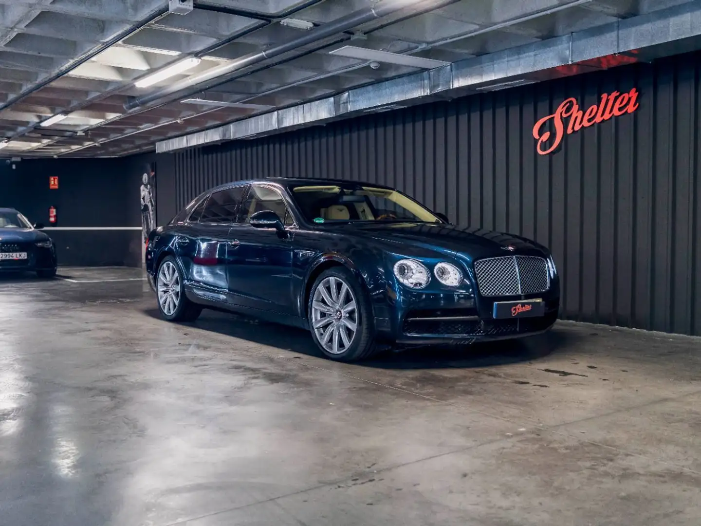 Bentley Flying Spur W12 - 2
