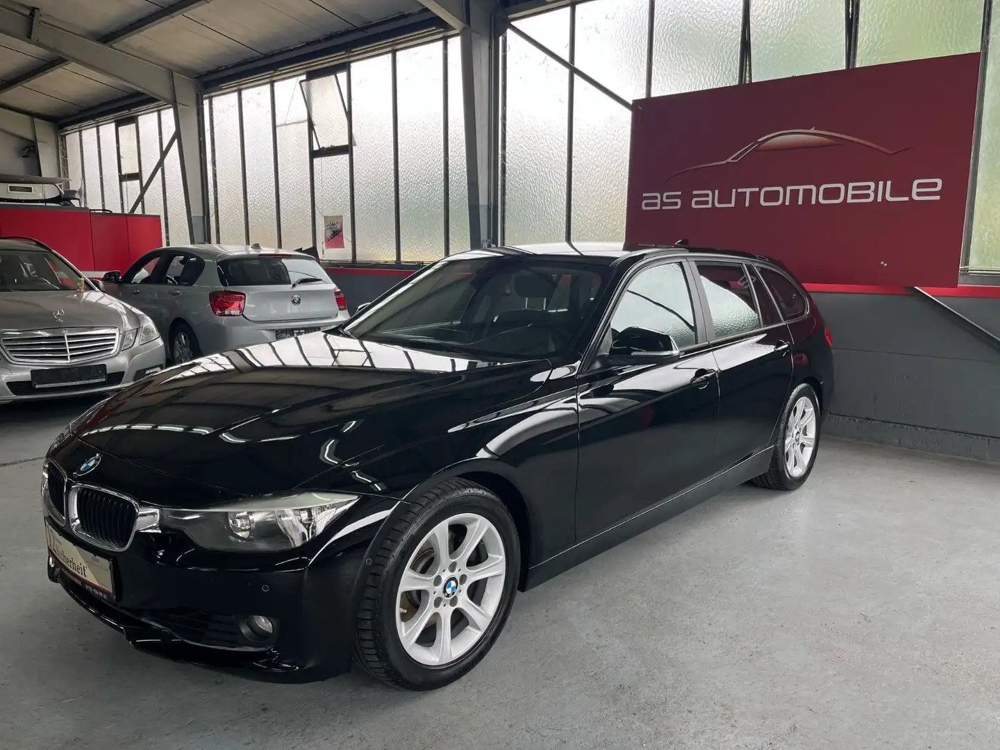 BMW 325 Baureihe 3 Touring 325 d*Navi*Headup* Schwarz - 2
