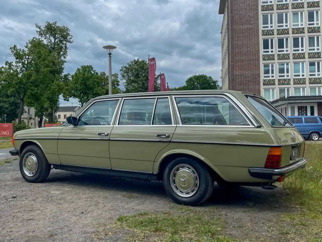 Mercedes-Benz 200 T, 2.Hand, Zustand 1, vollst. Dokumentiert, foto 4