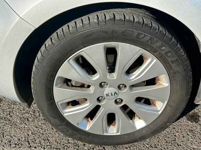 Kia Rio view 10