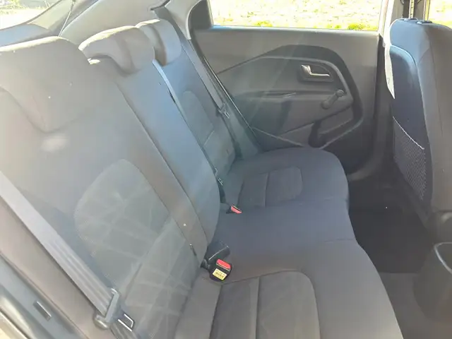 Kia Rio view 21