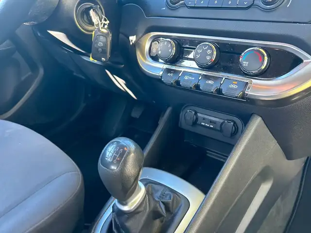 Kia Rio view 26