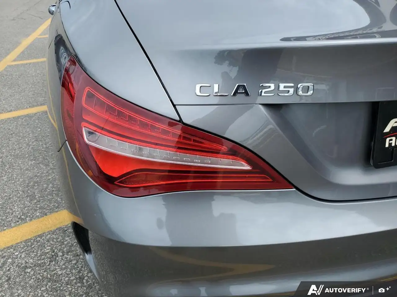 Mercedes-Benz CLA снимка Mercedes-Benz CLA