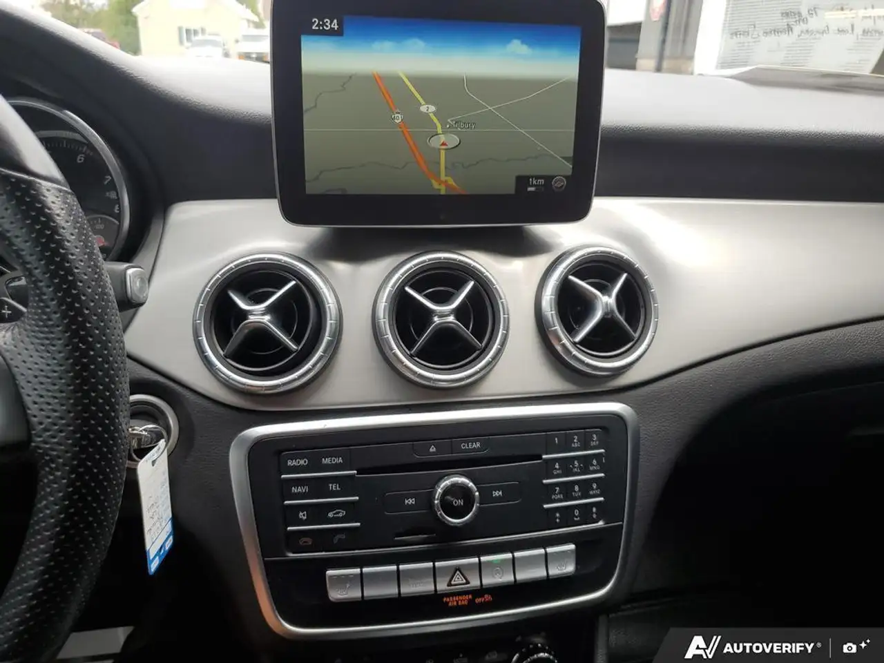 Mercedes-Benz CLA снимка Mercedes-Benz CLA