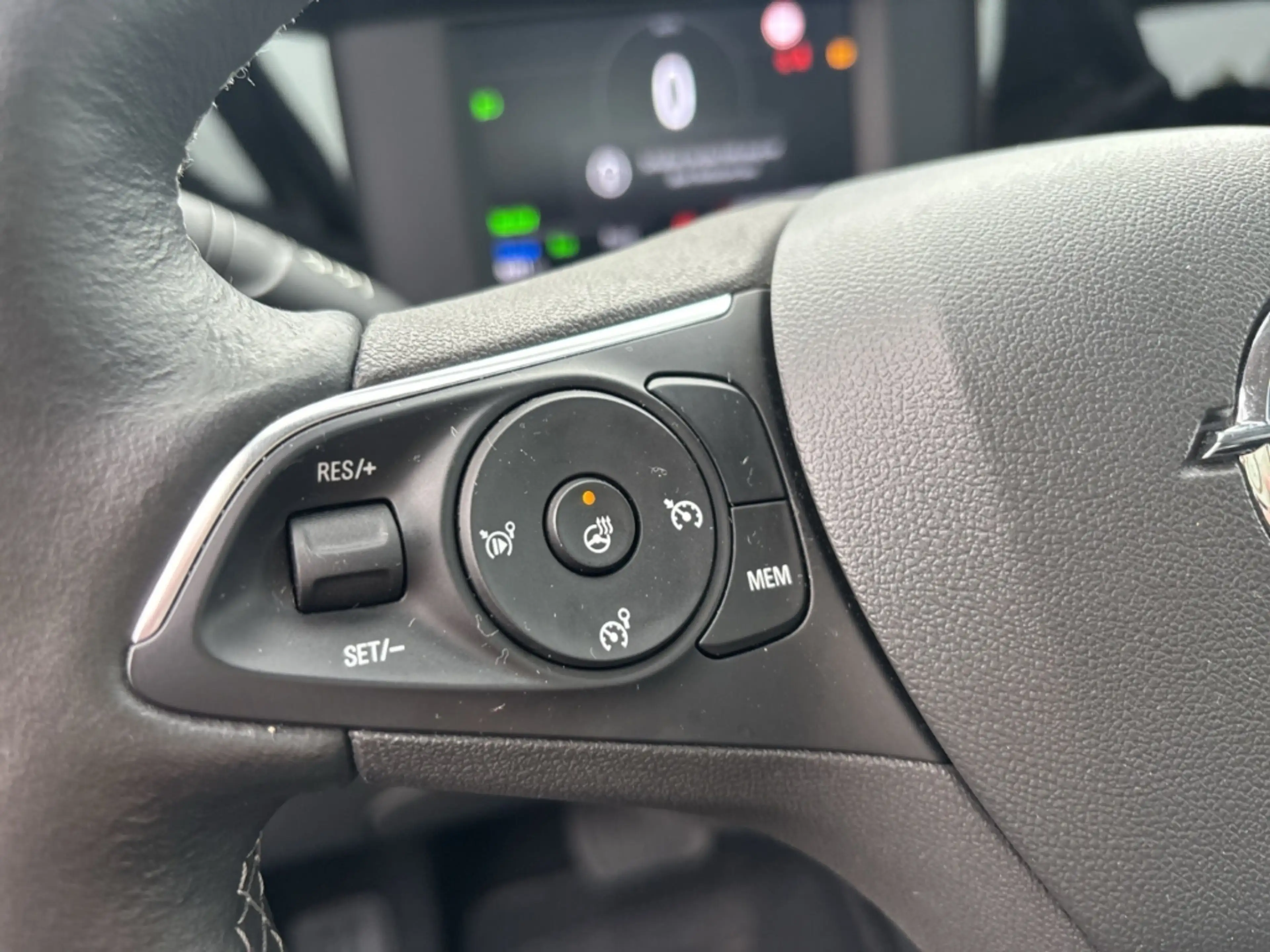 Opel Mokka e Elegance — photo 14