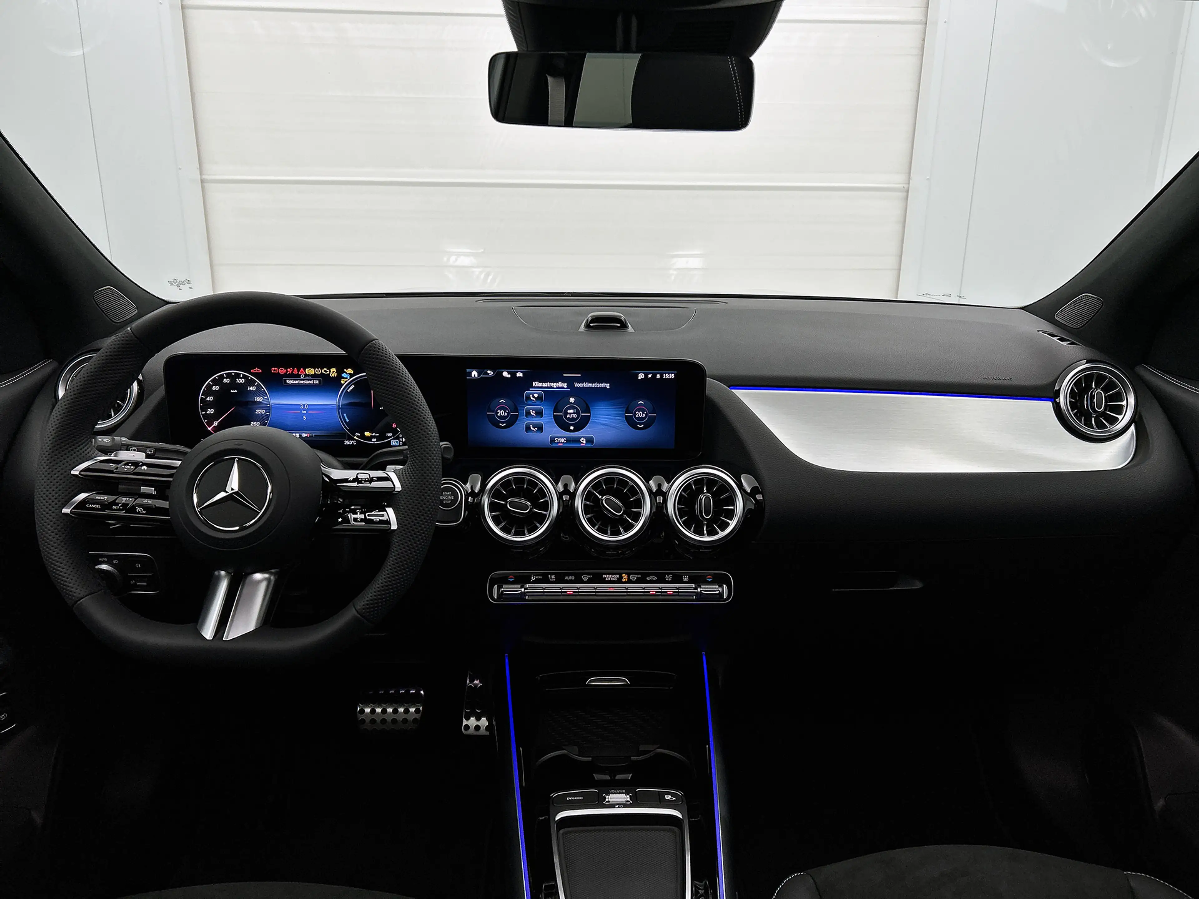 Mercedes-Benz GLA 250 e 140 Year Edition | Plus pakket | Nightpakket | P — photo 4
