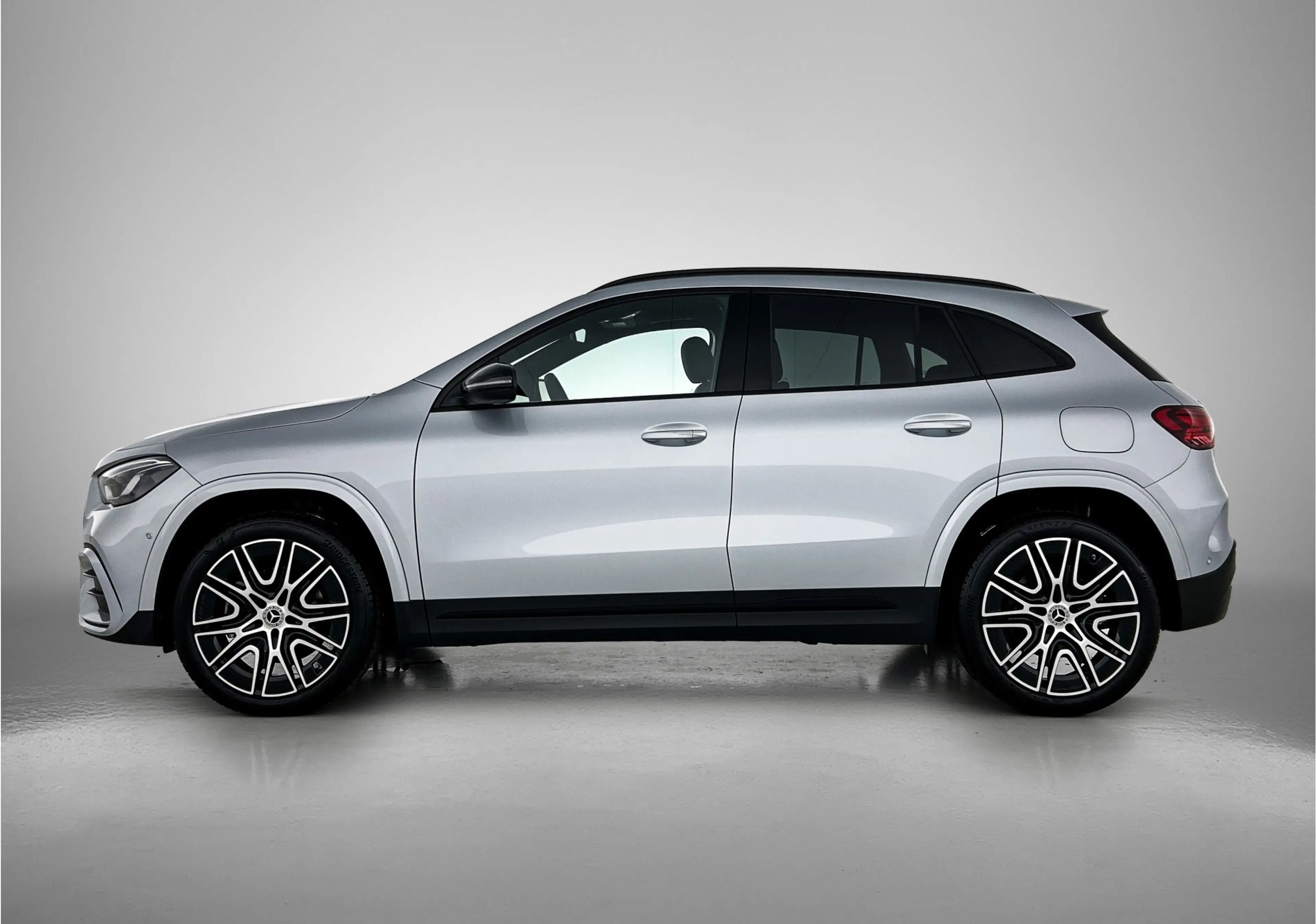 Mercedes-Benz GLA 250 e 140 Year Edition | Plus pakket | Nightpakket | P — photo 3