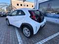 Toyota Aygo X 1.0 Active 72cv Weiß - thumbnail 3