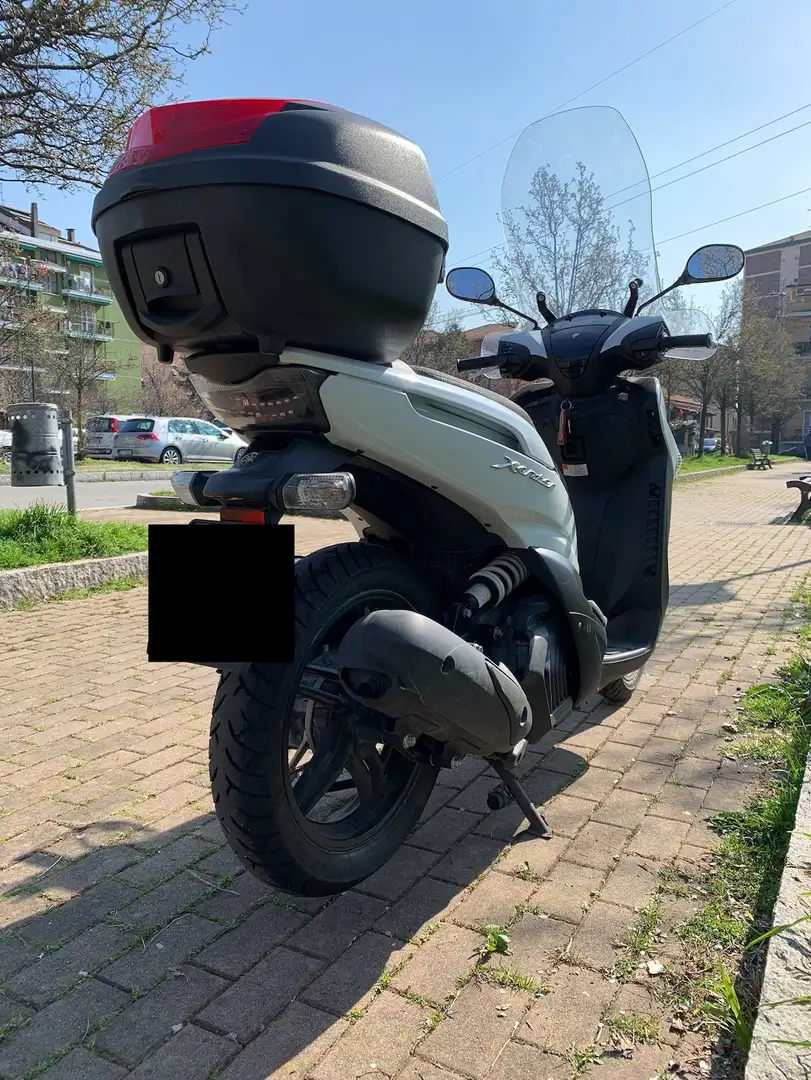 Yamaha Xenter 150 Bianco - 2
