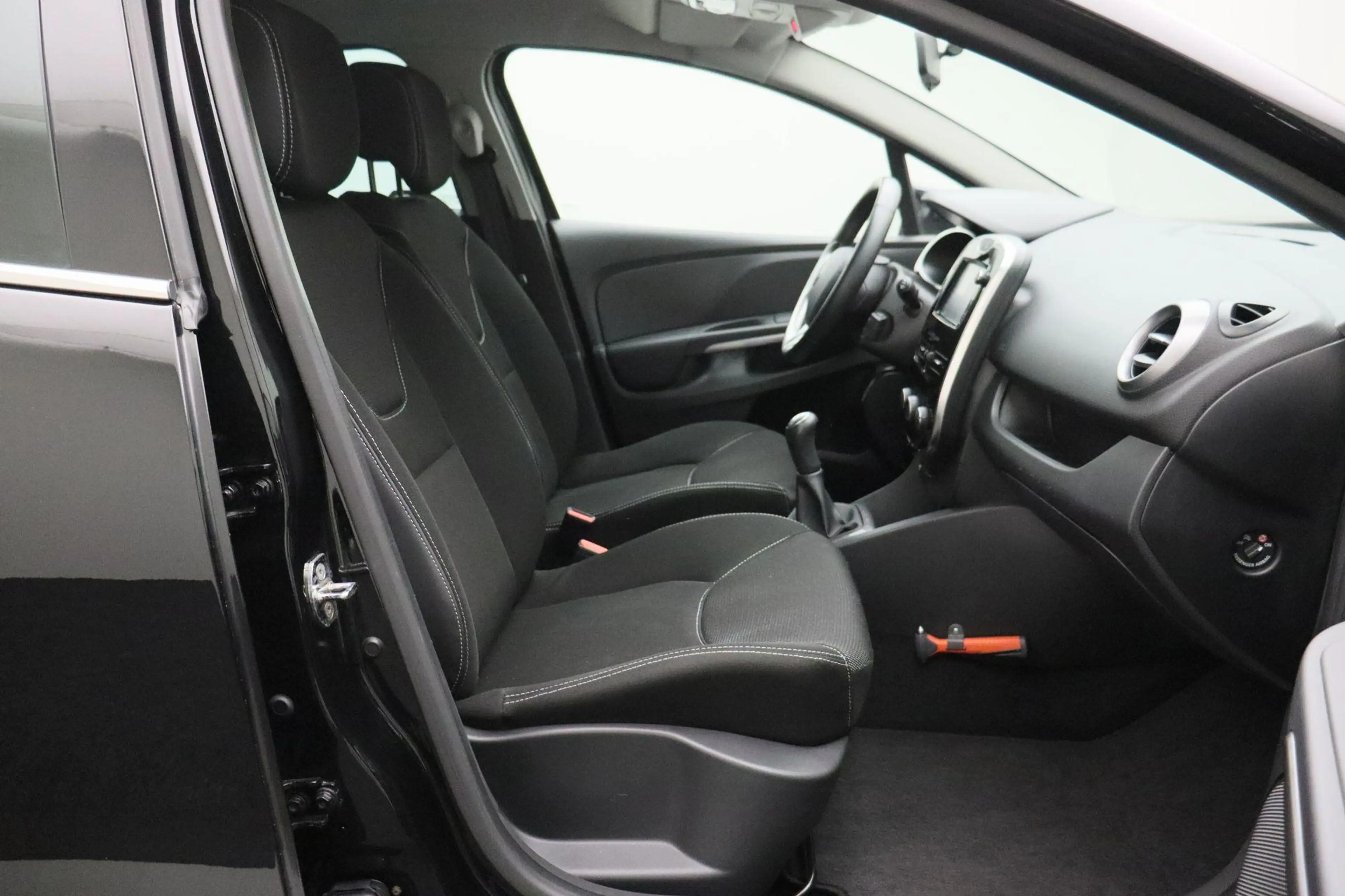 Renault Clio 0.9 TCe ECO Night&Day 2015 | Goed Onderhouden | Na — photo 15