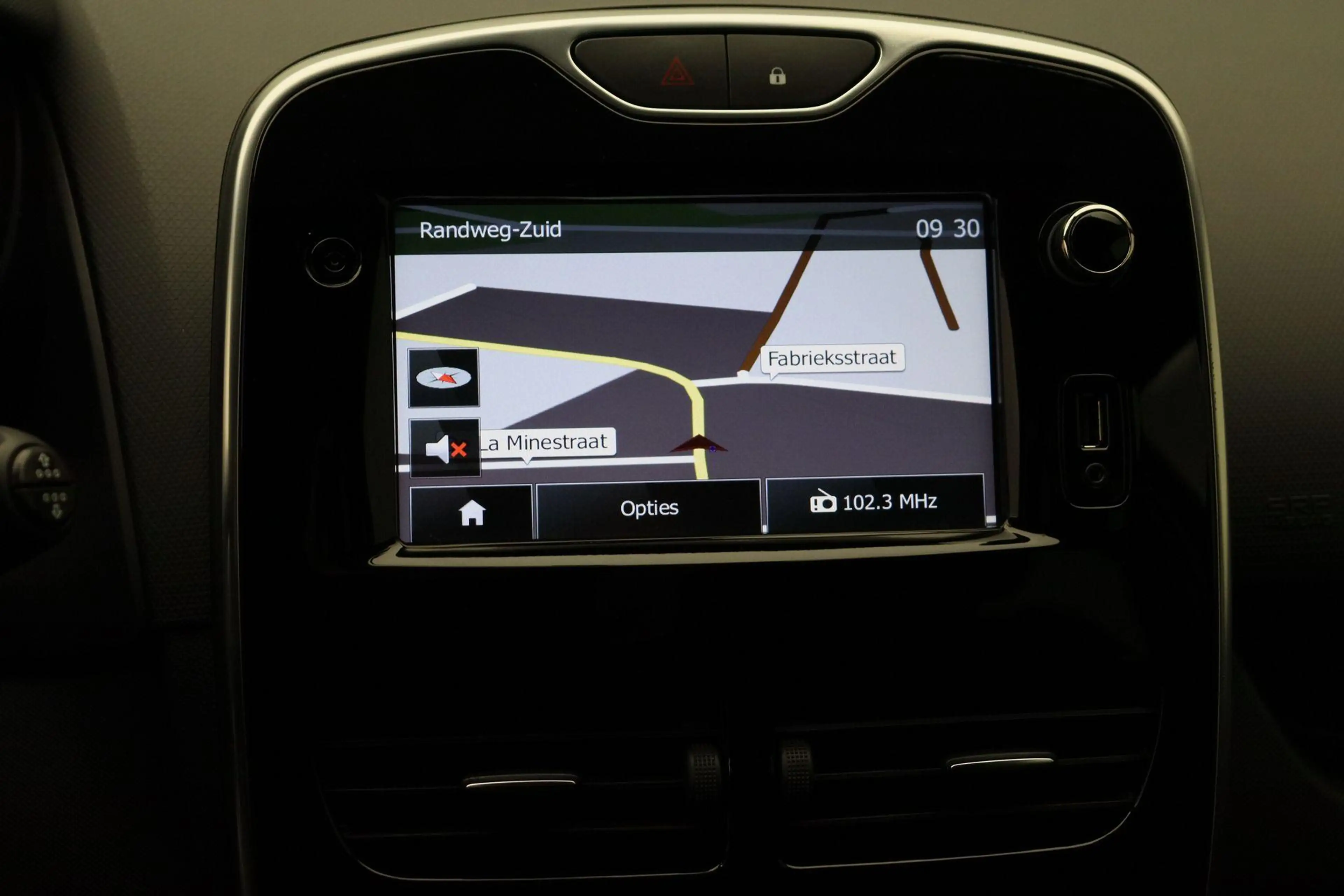 Renault Clio 0.9 TCe ECO Night&Day 2015 | Goed Onderhouden | Na — photo 23