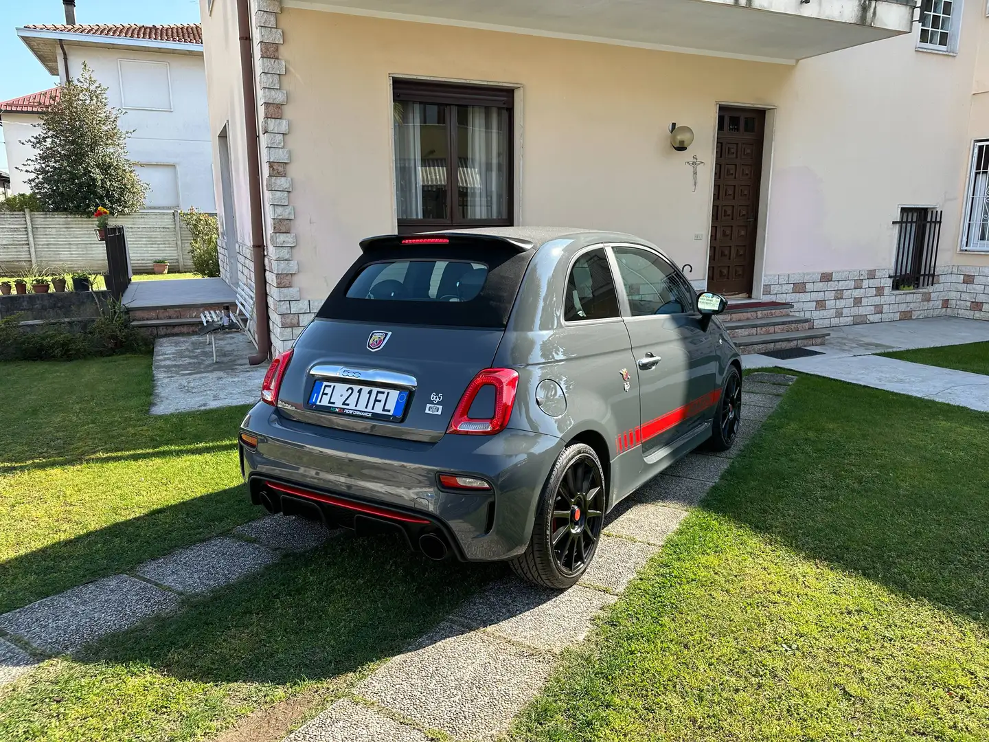 Abarth 695C XSR Yamaha Limited Edition N°20 Grau - 1