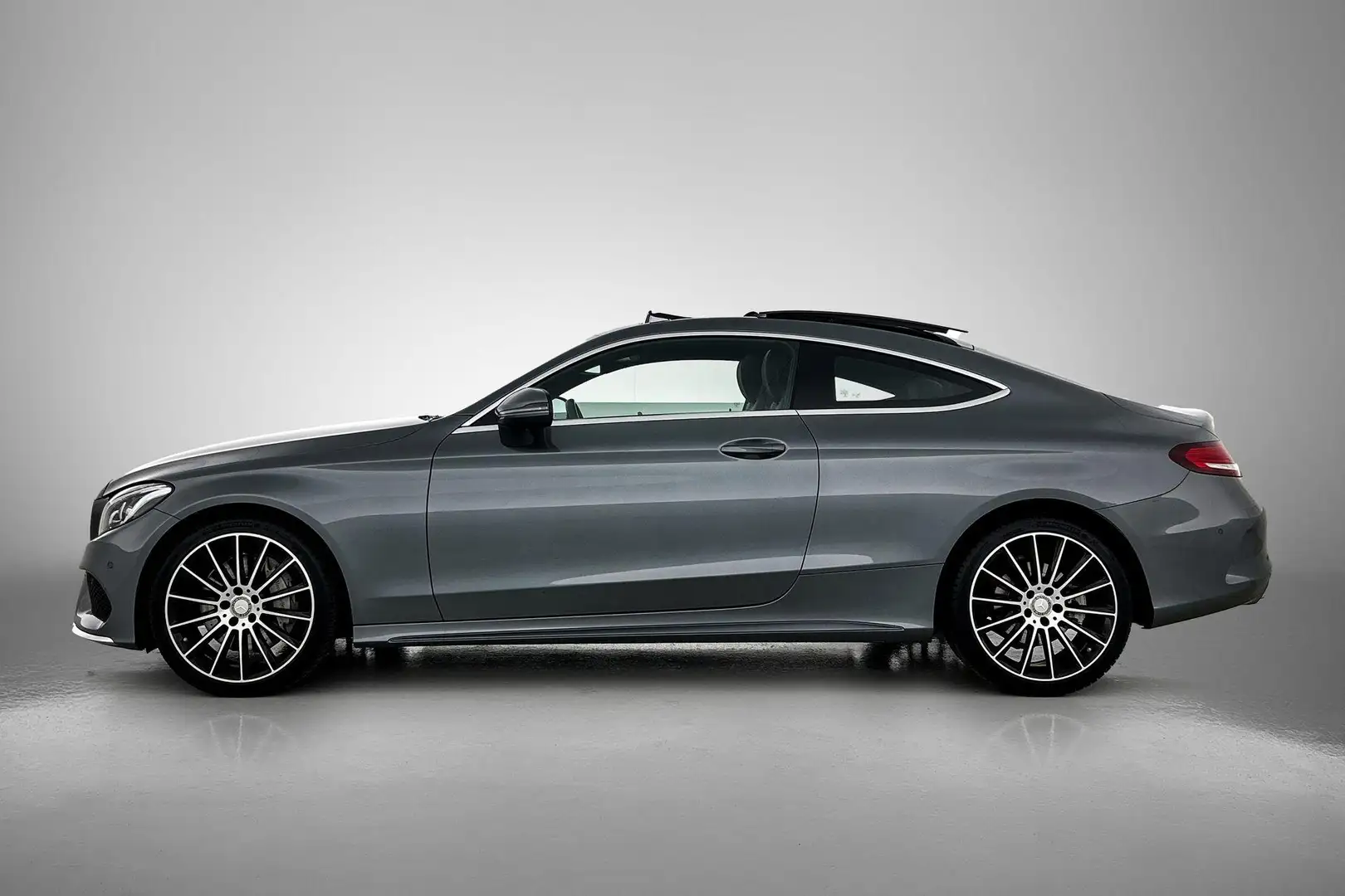 Mercedes-Benz C 300 C Coupé Automaat AMG Line | Panoramadak | Burmeste Grijs - 2