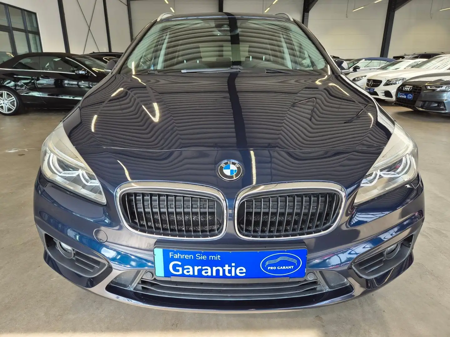 BMW 218 218d GRAN TOURER ADVANTAGE NAVI LED SHZ PDC PANO Синий - 2