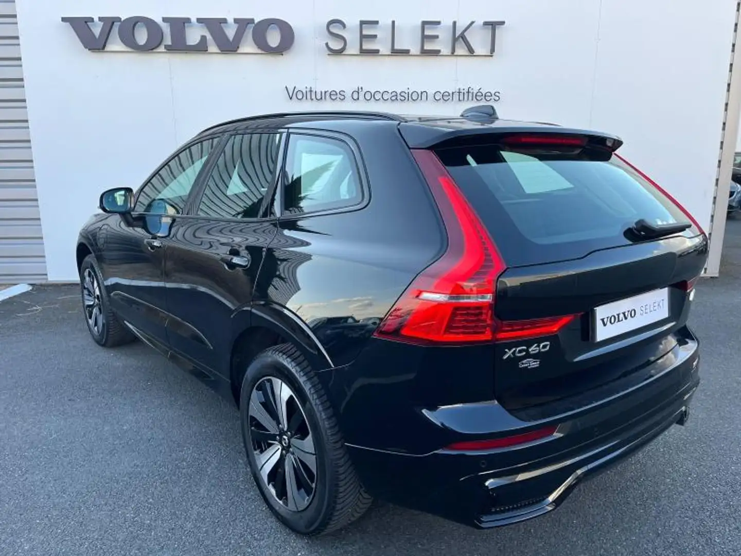 Volvo XC60 T6 AWD 253 + 145ch  Plus Style Dark Geartronic - 2