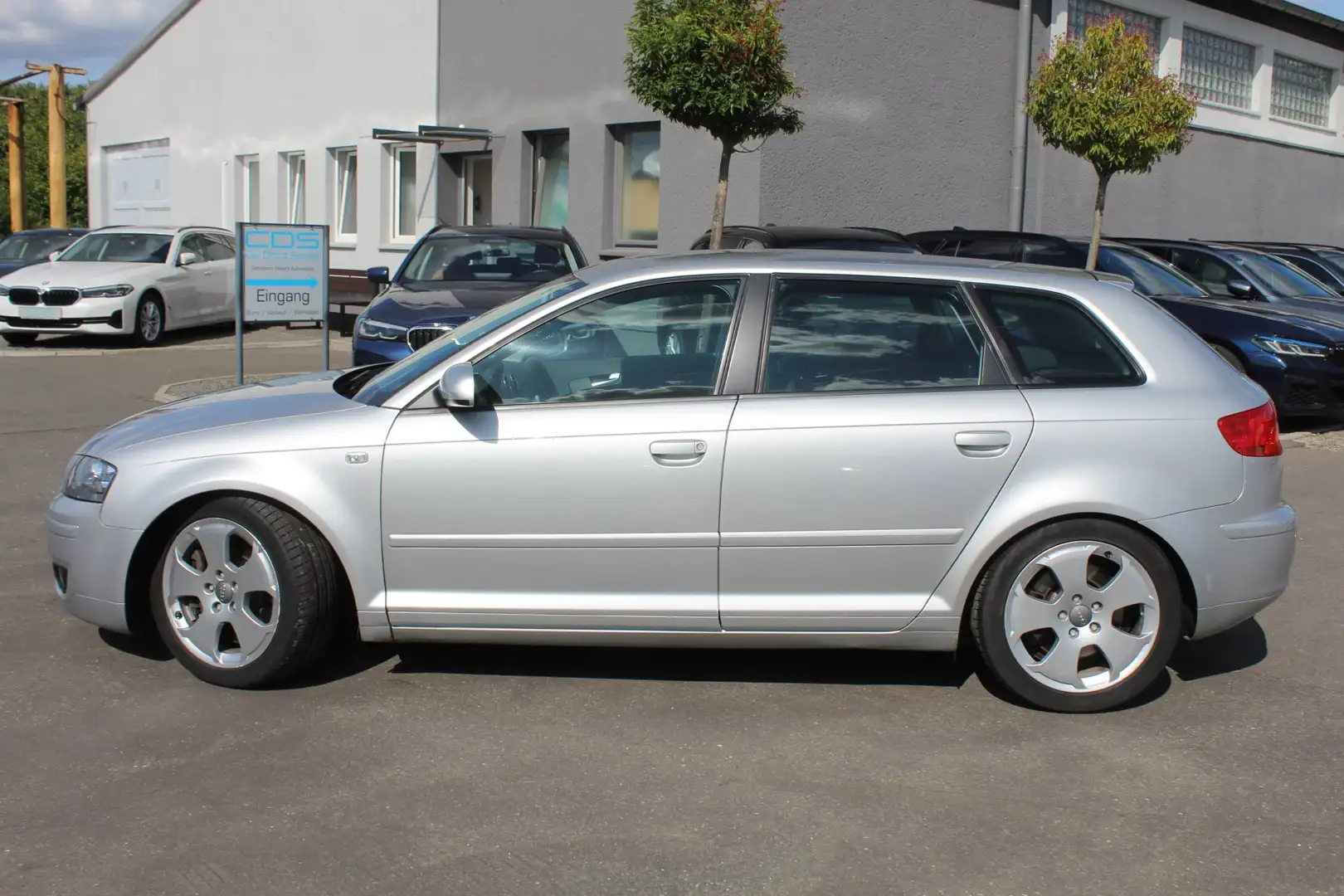 Audi A3 3.2 Ambition quattro S-Tronic +PDC NAVI +Kamera Silber - 1