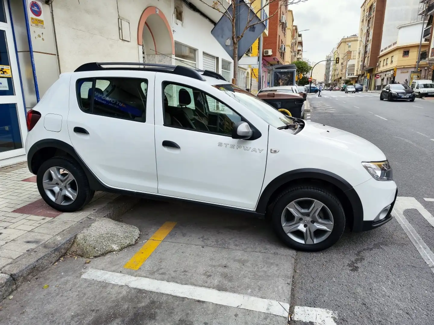 Dacia Sandero 0.9 TCE Stepway Essential 66kW Bianco - 1