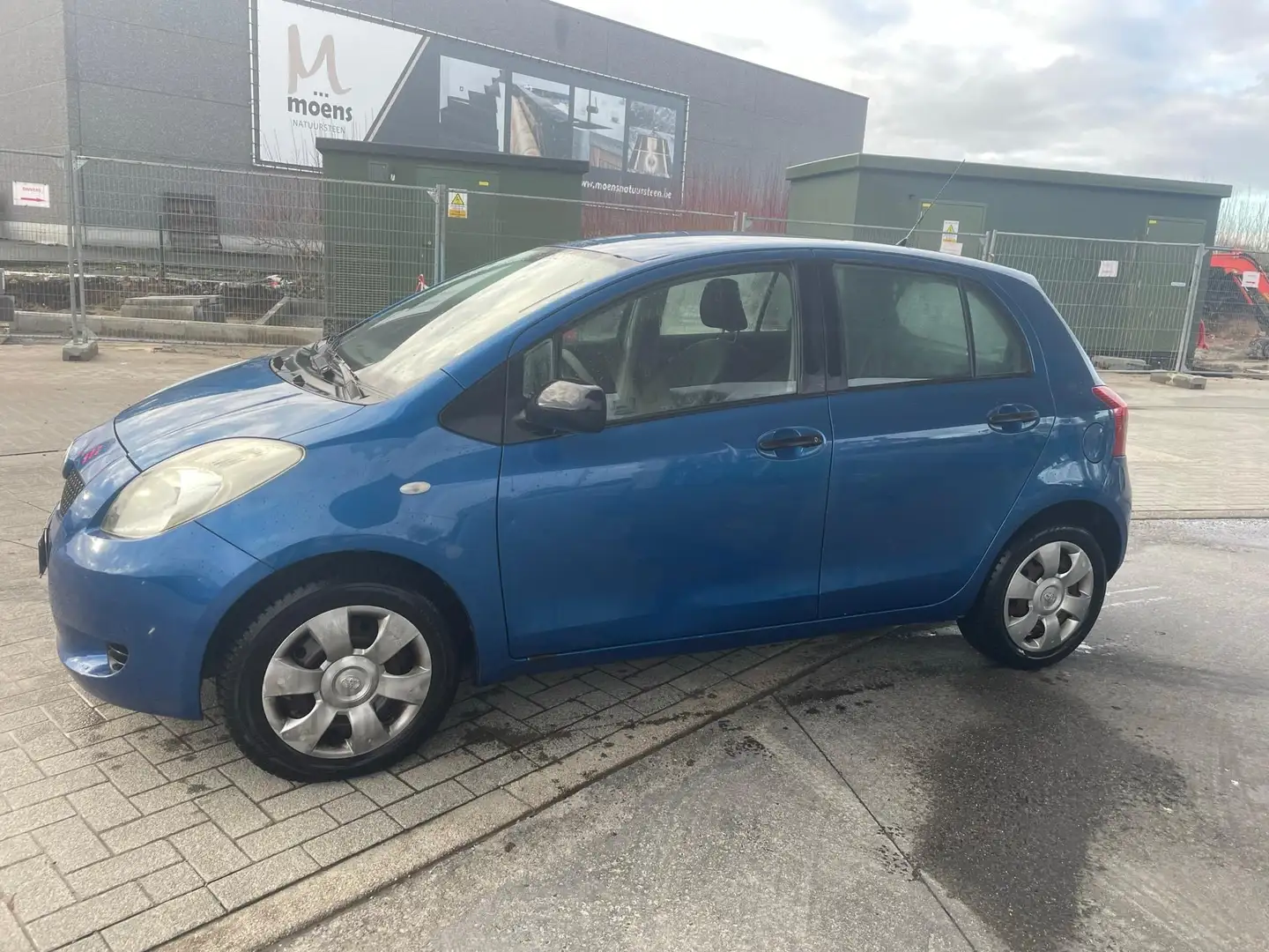 Toyota Yaris 1.3i VVT-i 16v Luna MMT - 1