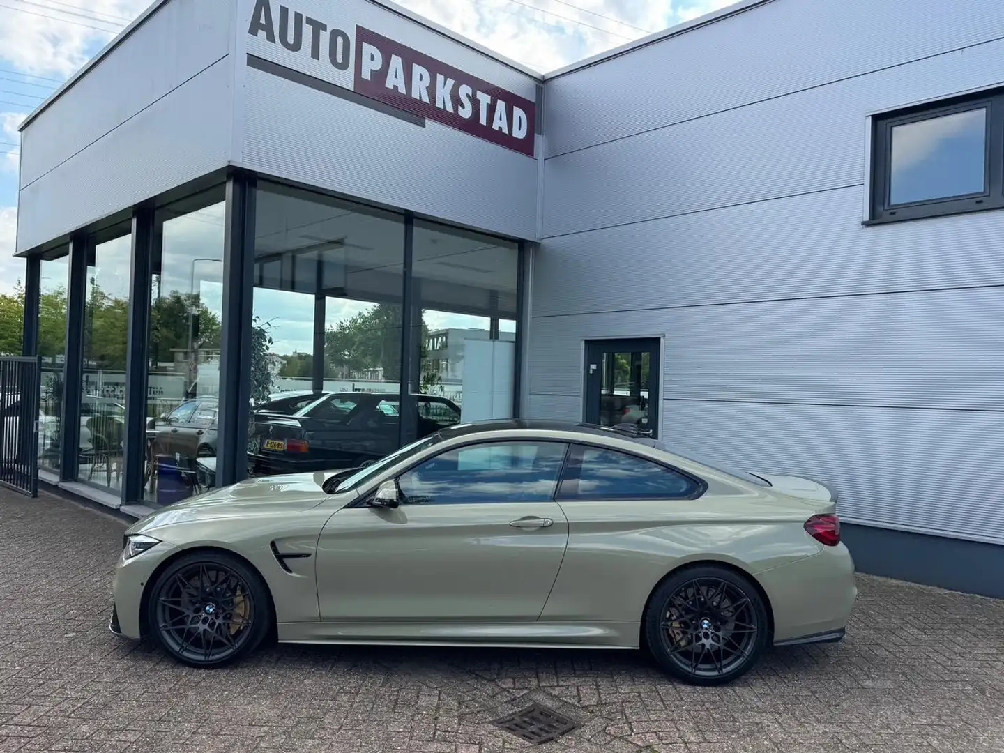 BMW M4 M4 | 450 PK | COMPETITION | STONE GREY | Grijs - 2