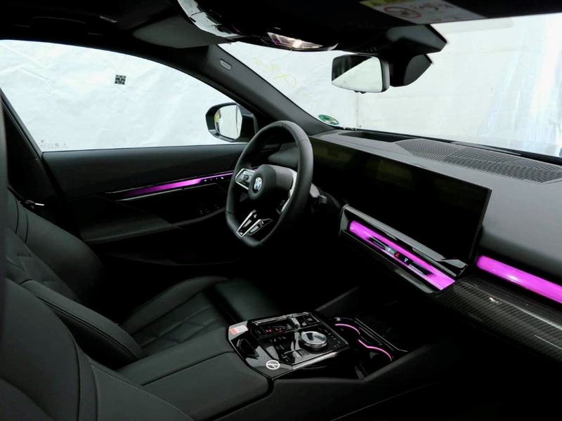 BMW 520 d xDrive Tour. M Sport 20'' AHK Pano StandHz Klima — photo 3