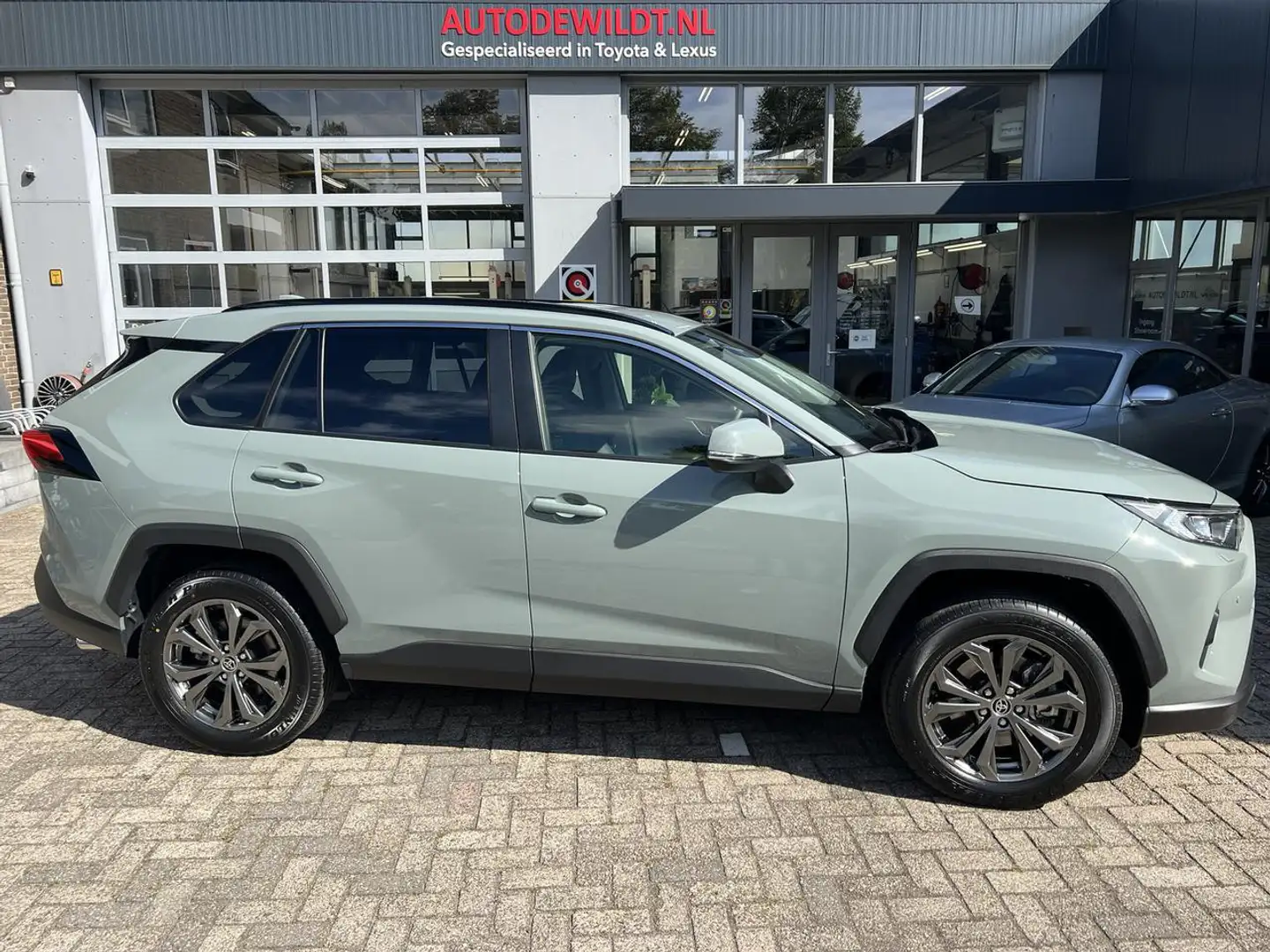 Toyota RAV 4 2.5 Hybrid 2WD Business A/T + FABRIEKSGARANTIE Vert - 1