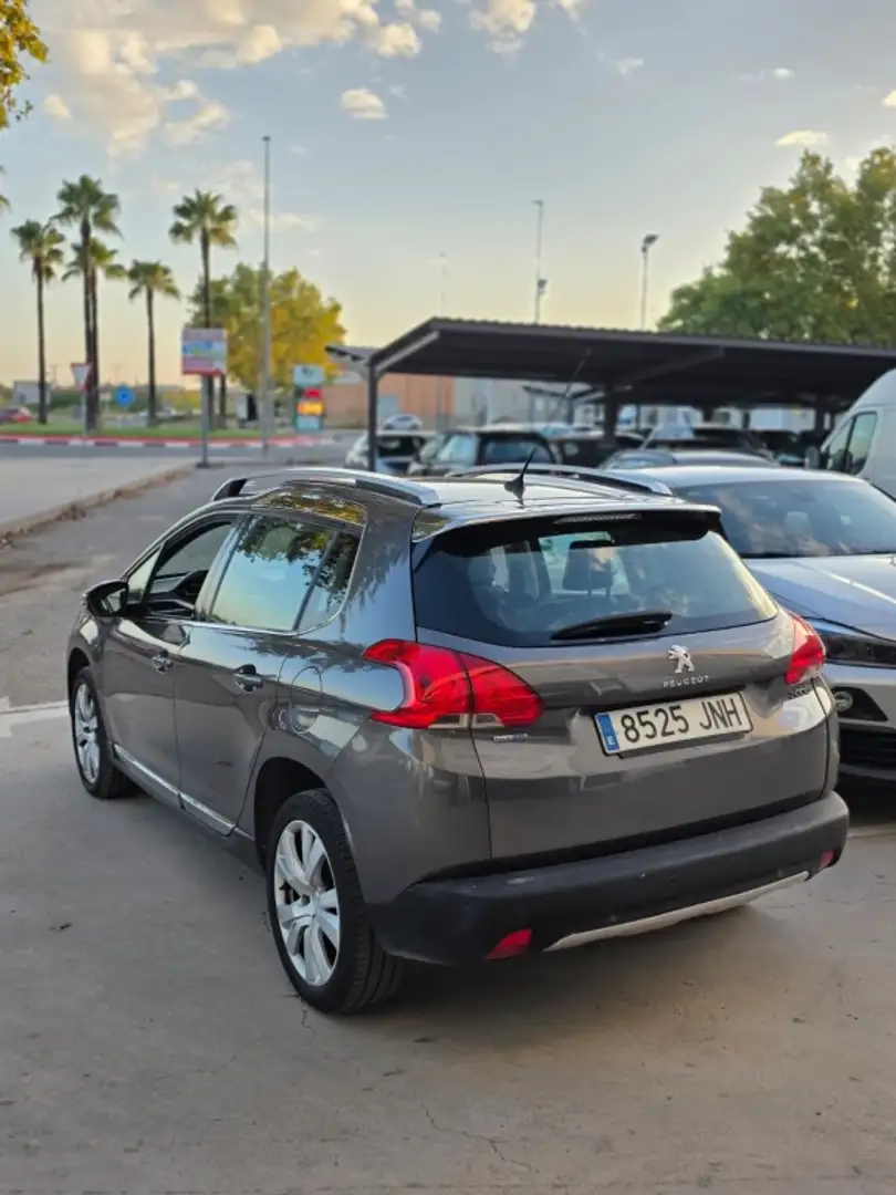 Peugeot 2008 1.6 BlueHDI S&S Allure 120 Gris - 2