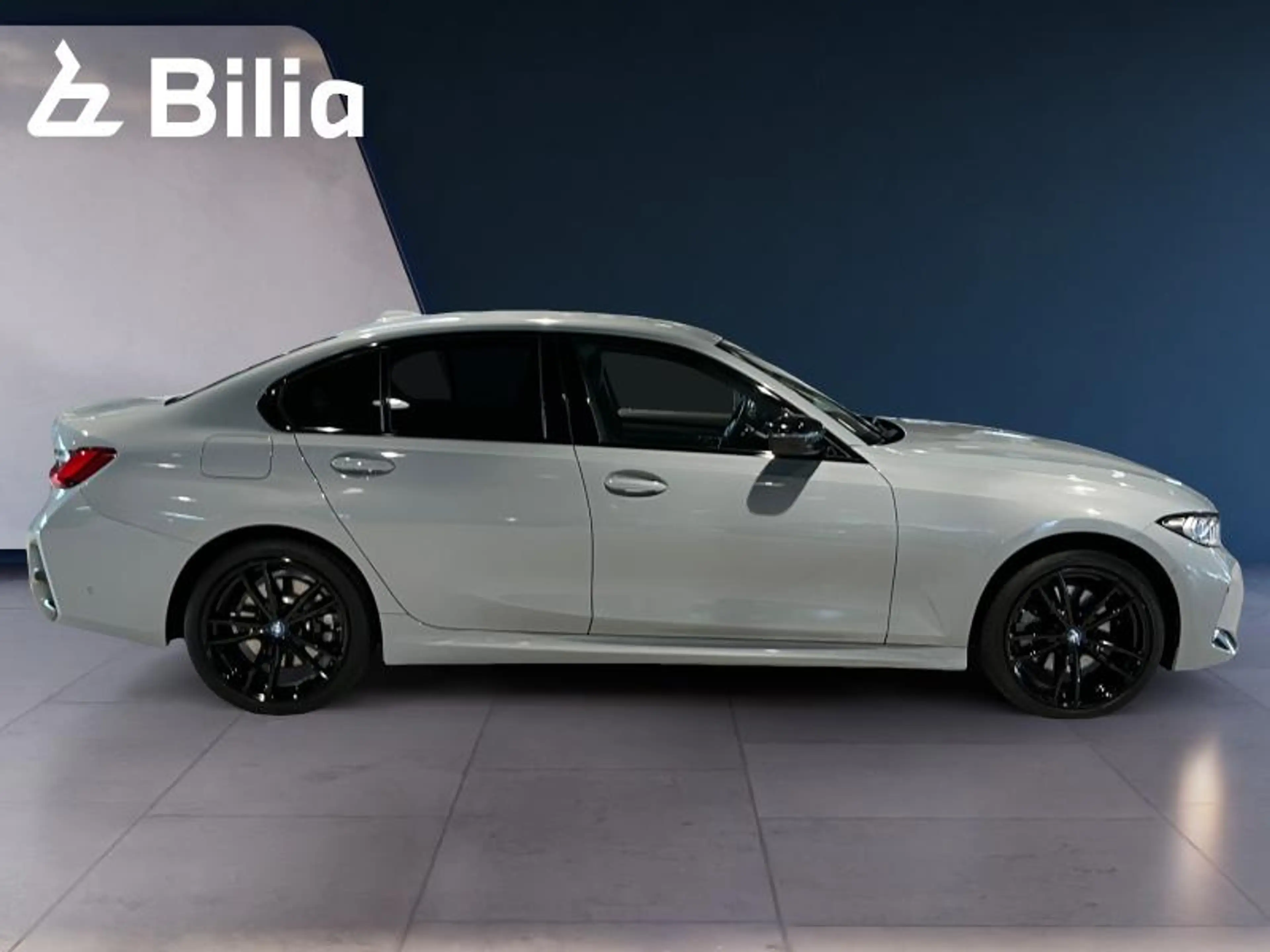 BMW 330 330e xDrive M Sport Berline — photo 4