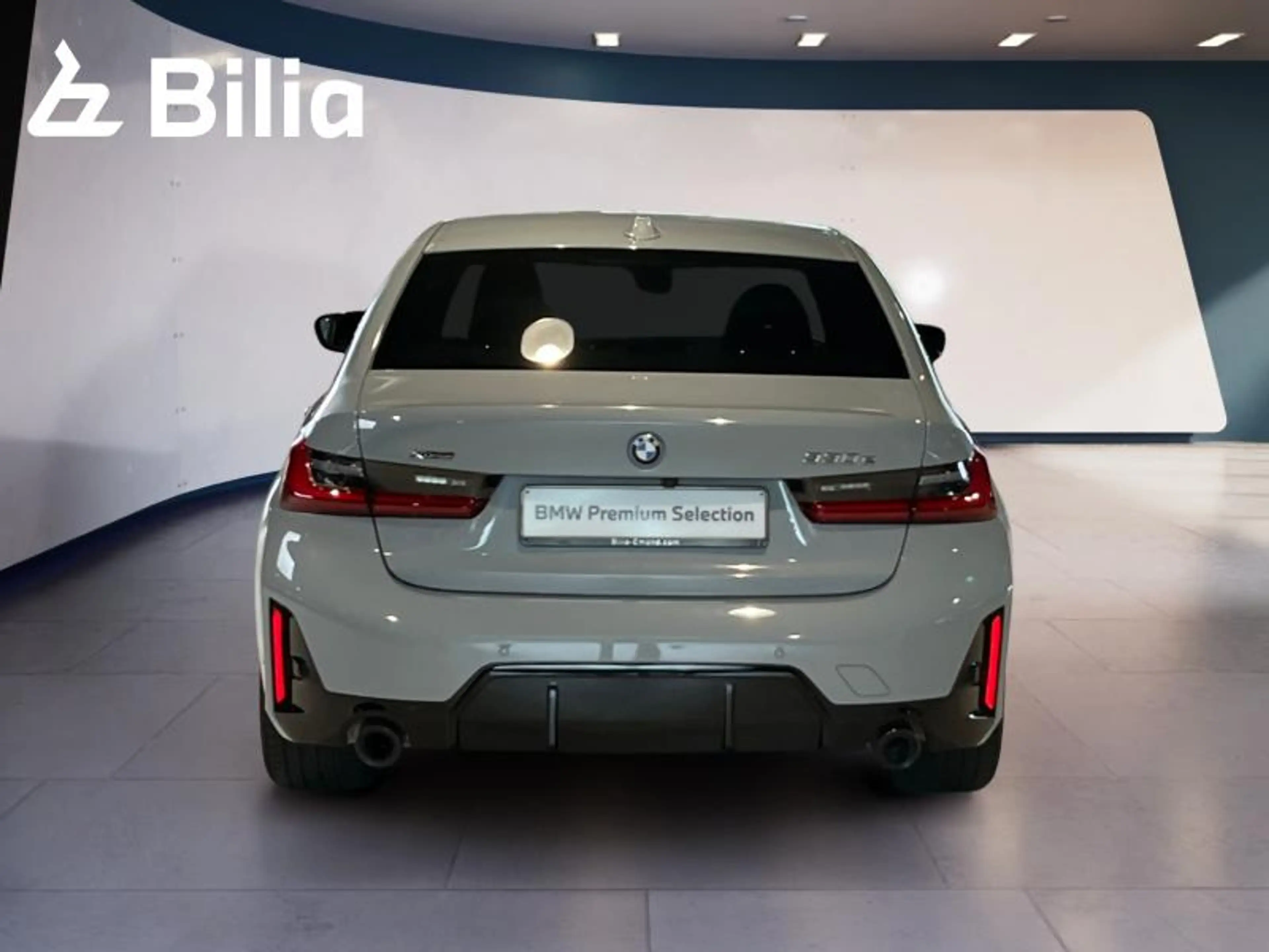 BMW 330 330e xDrive M Sport Berline — photo 5