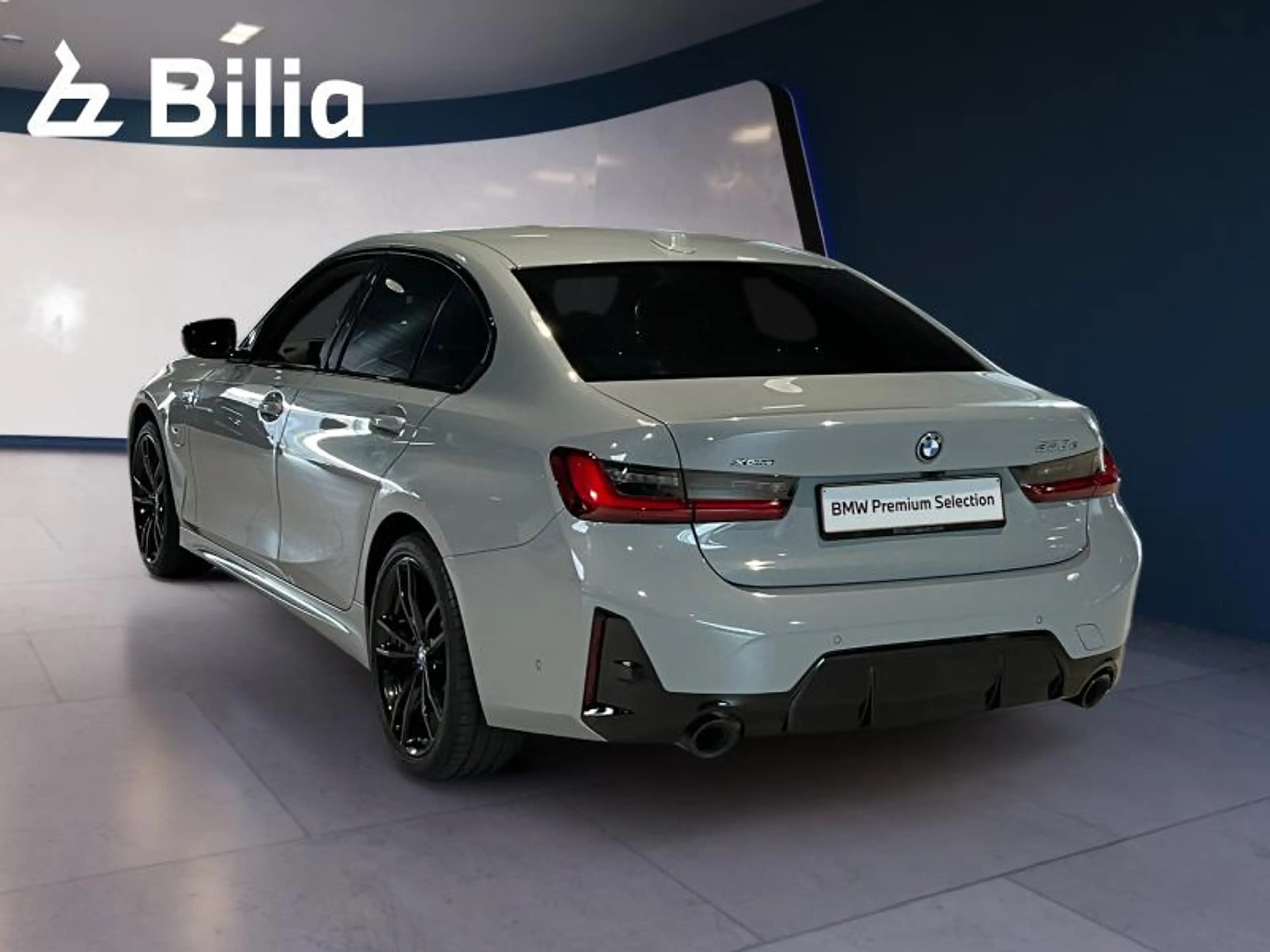 BMW 330 330e xDrive M Sport Berline — photo 6