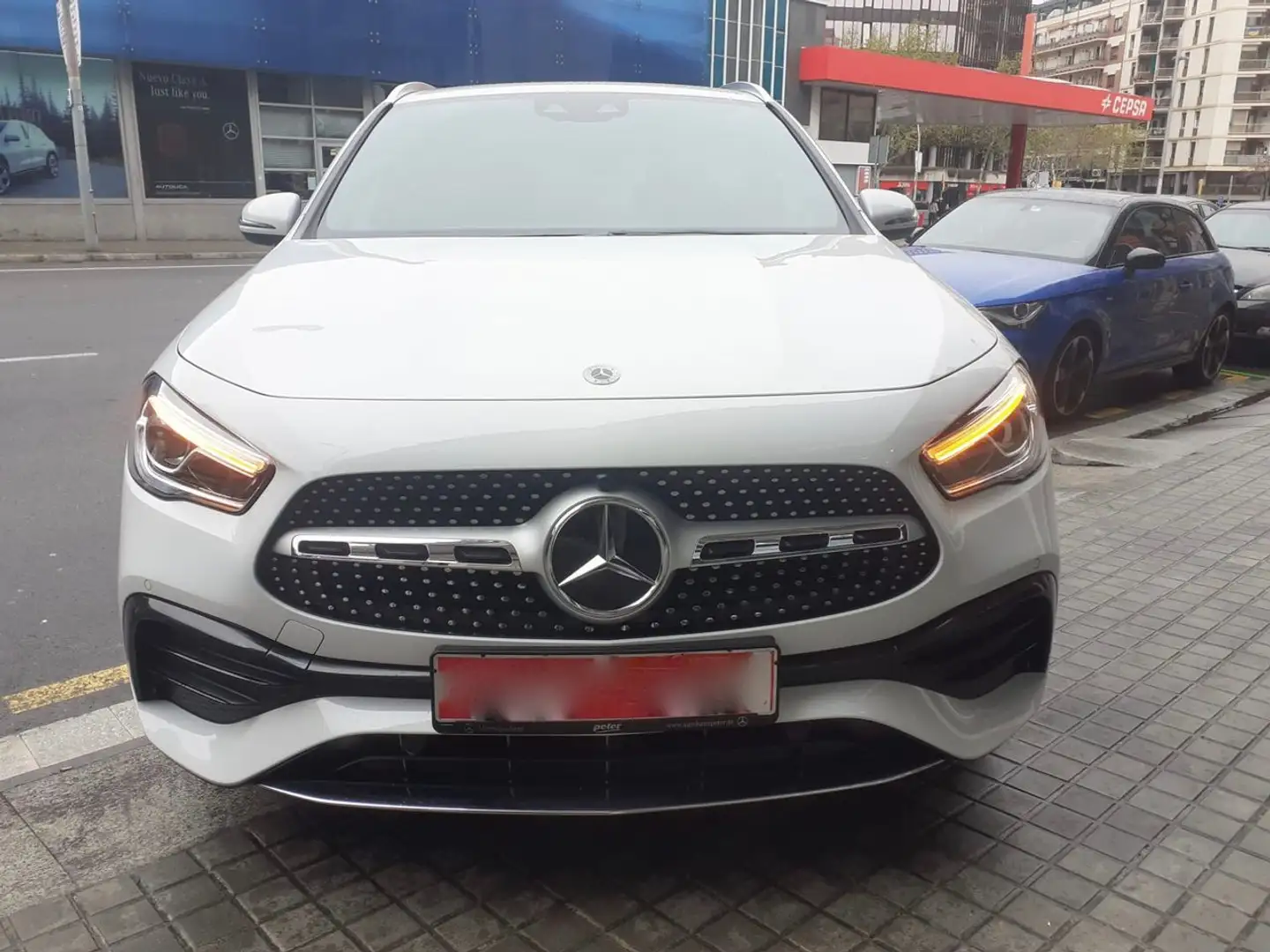 Mercedes-Benz GLA 250 e AMG Blanco - 2