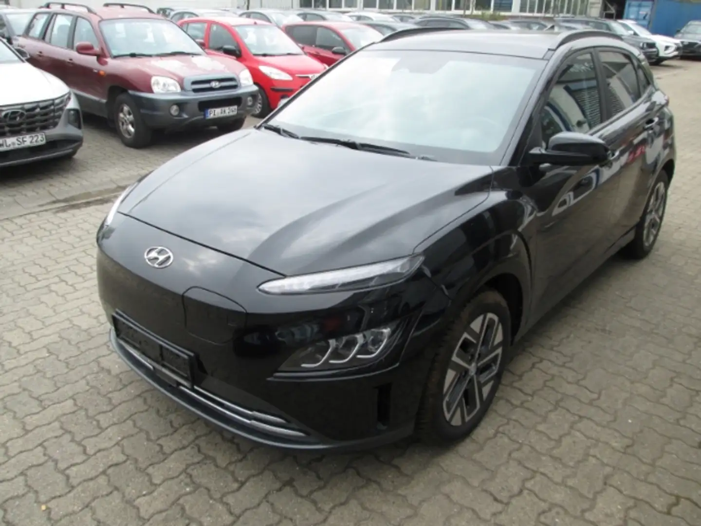 Hyundai KONA Trend Elektro 2WD Android Apple CarPlay Voll LED Schwarz - 2