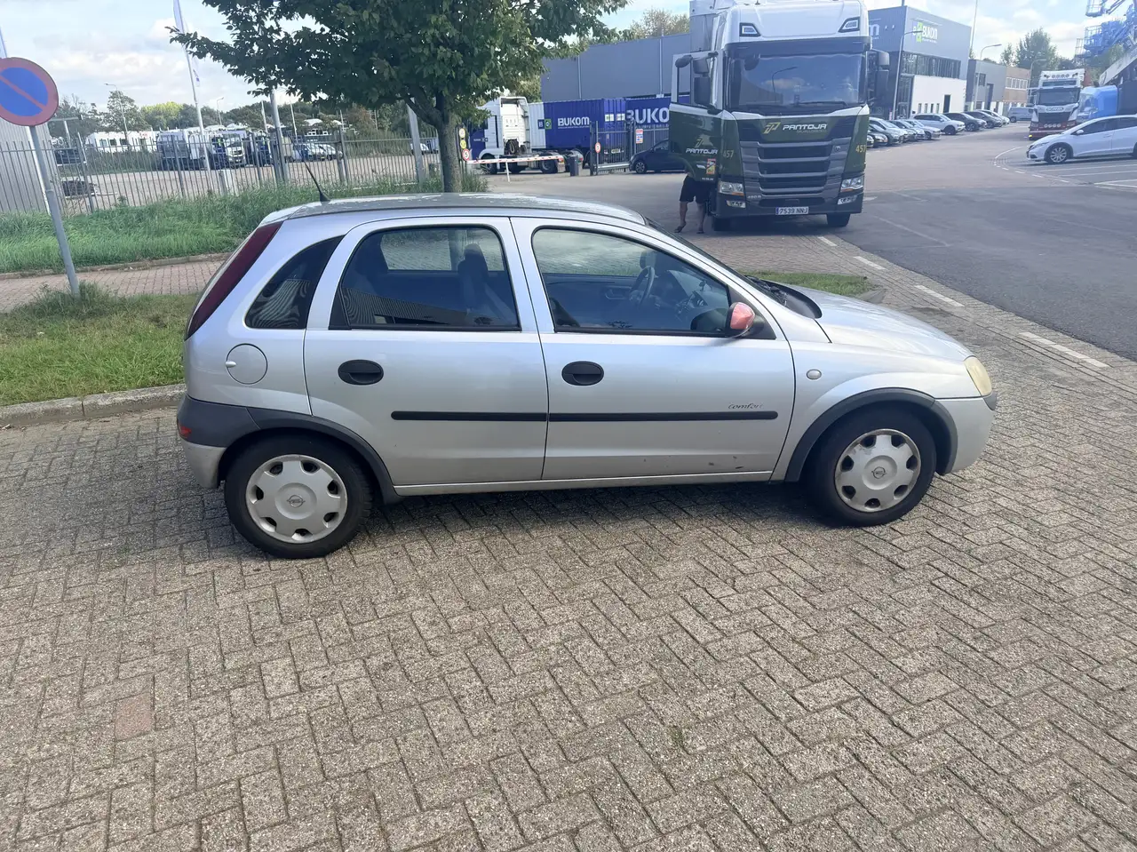 Opel Corsa 1.2-16V Comfort, foto 10